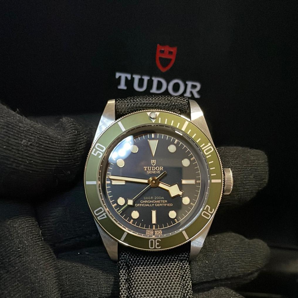 Tudor Black Bay Harrod S Special Edition M G Bezel