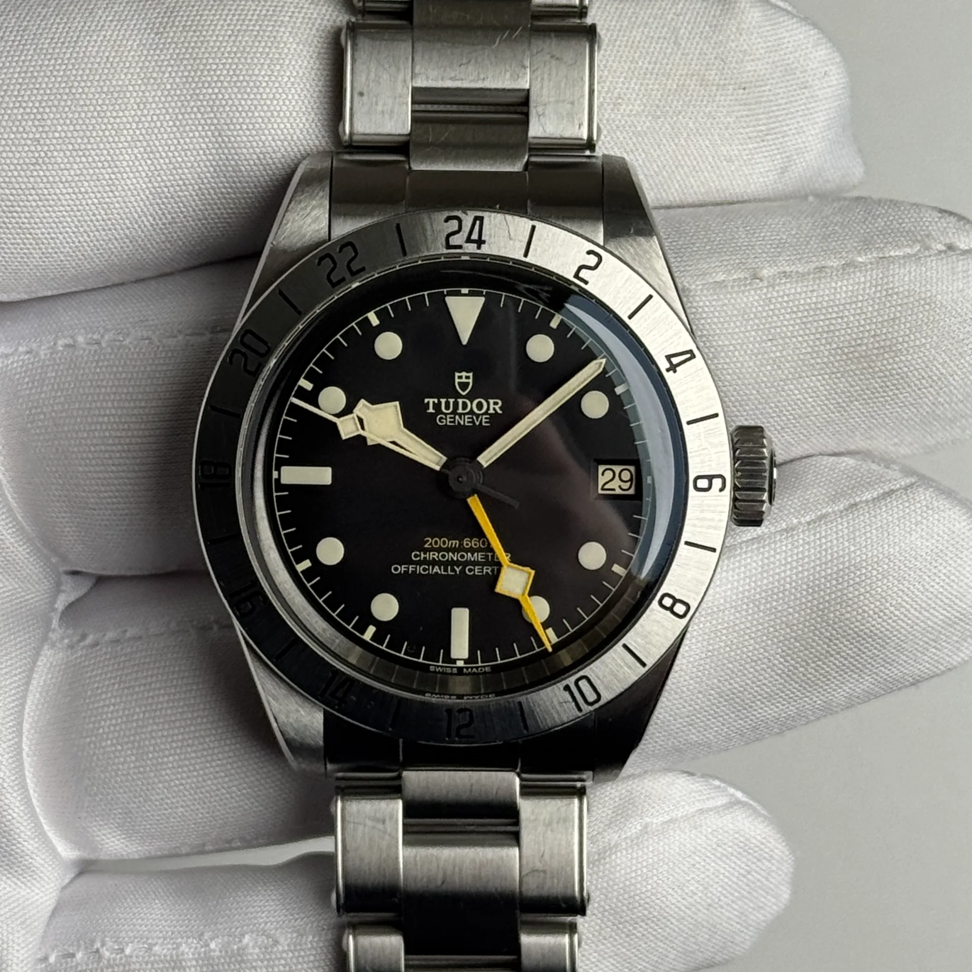 Auction: 2024 Tudor Black Bay Pro Bracelet M79470-0001 Bezel
