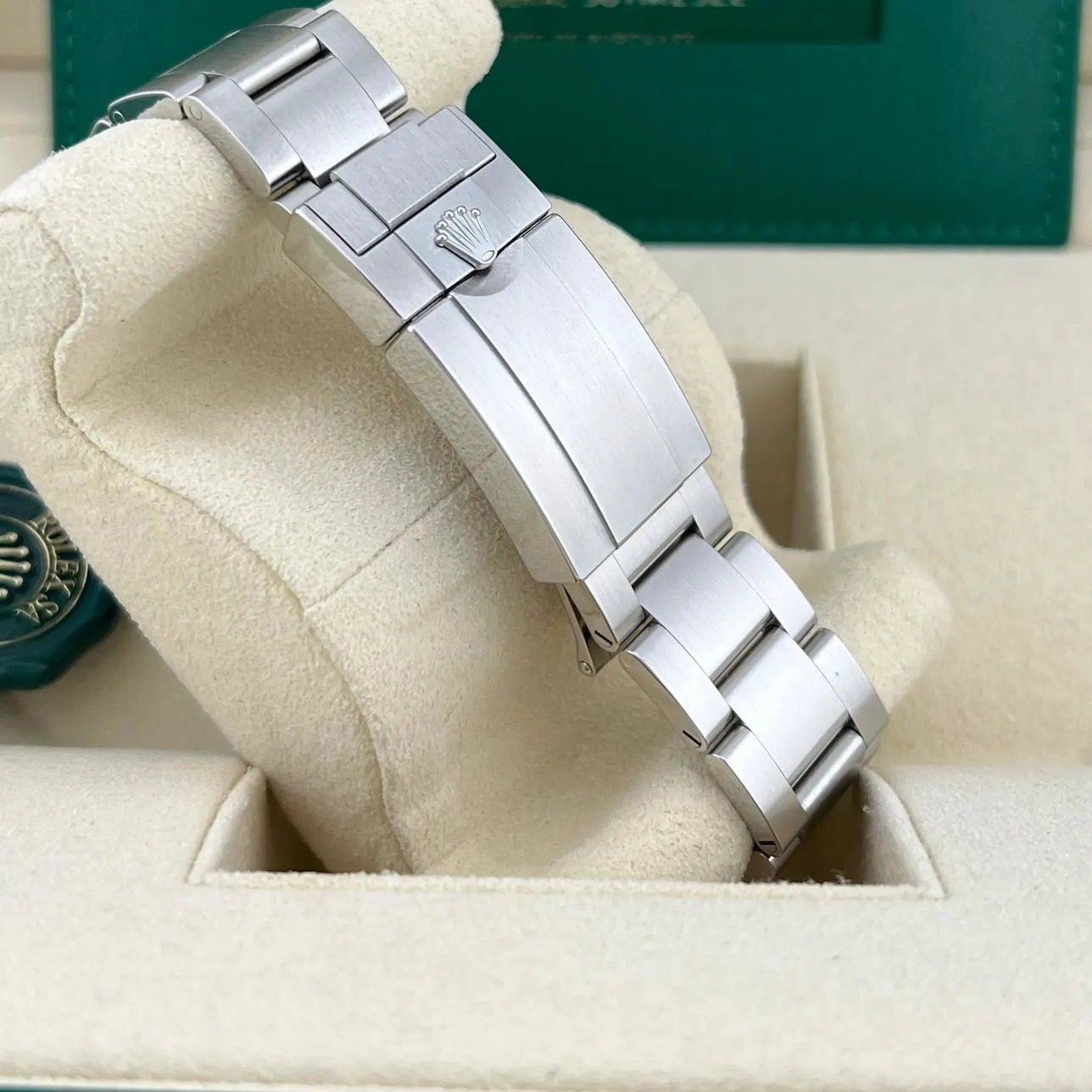 2022 Rolex Air-King 40 126900-0001 Listing Image 4