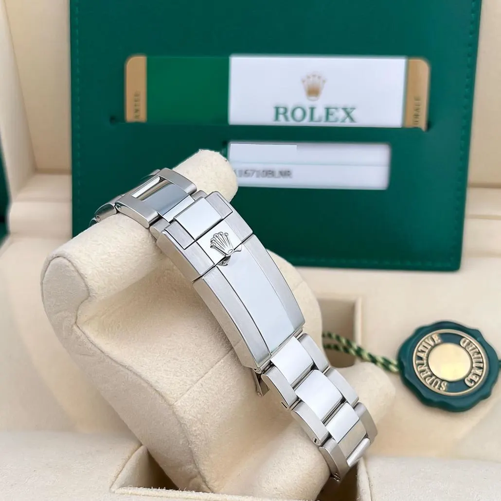 2018 Rolex GMT-Master II "Batman" 116710BLNR Listing Image 4