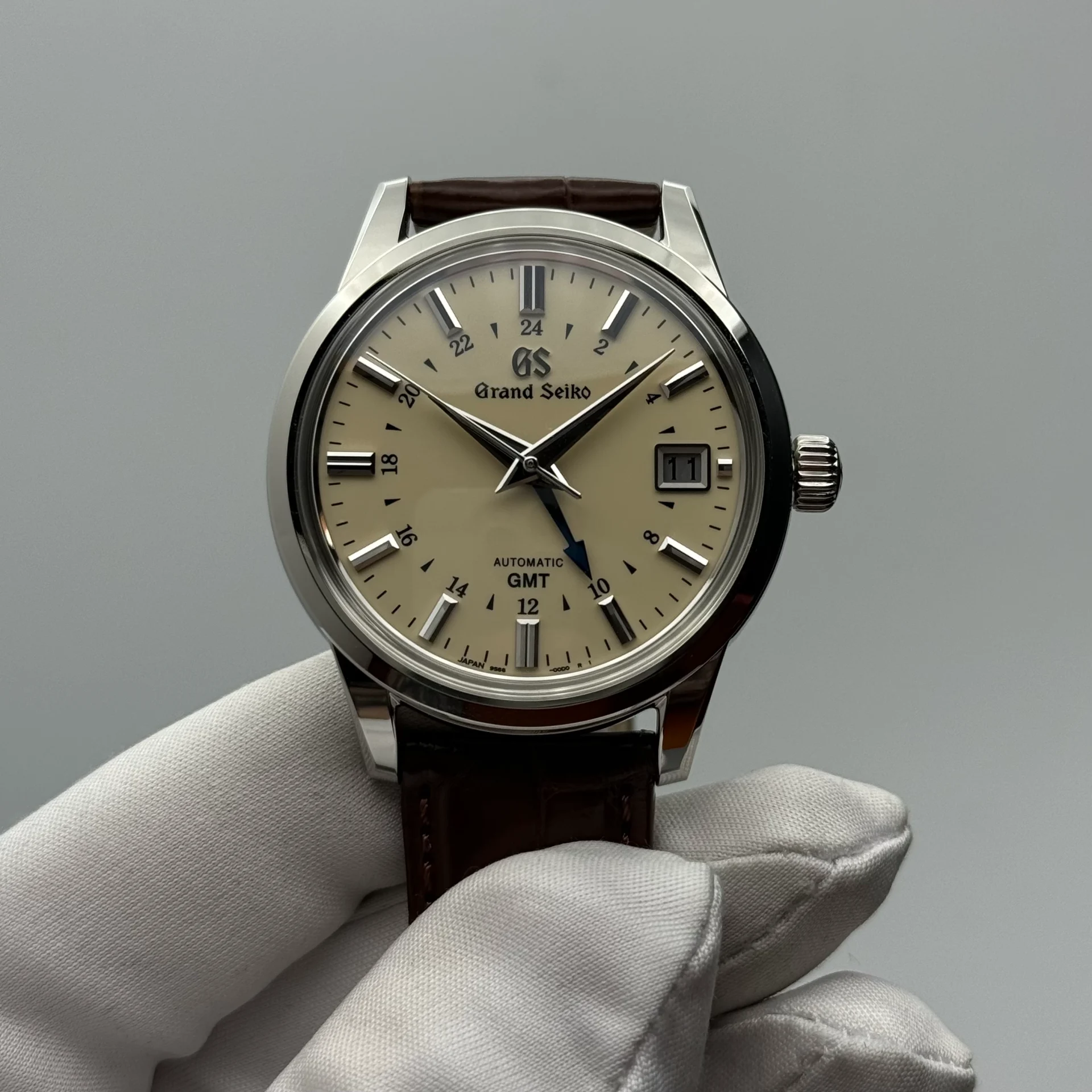 Seiko Sbgm221 Seiko Grand Master Price Grand Seiko GMT Elegance