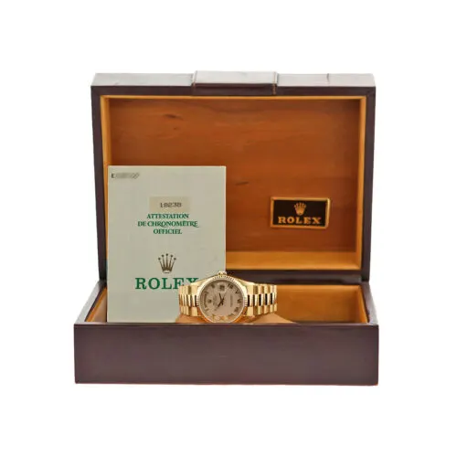 2000 Rolex Day-Date Yellow Gold / White / Roman / President 18238 Listing Image 4
