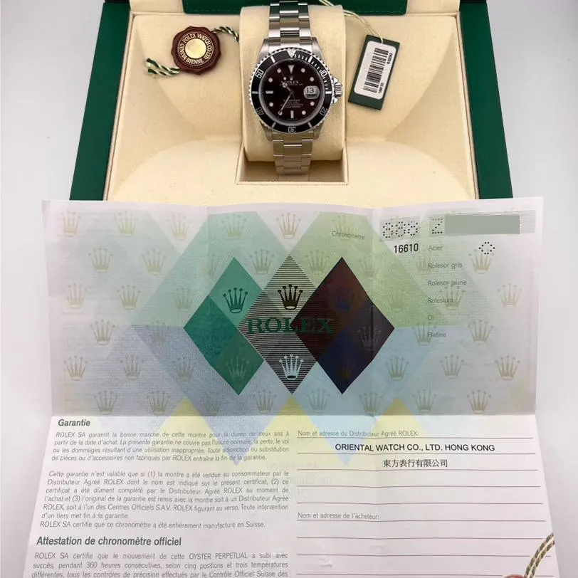 2007 Rolex Submariner Date / SuperLuminova 16610 Listing Image 8