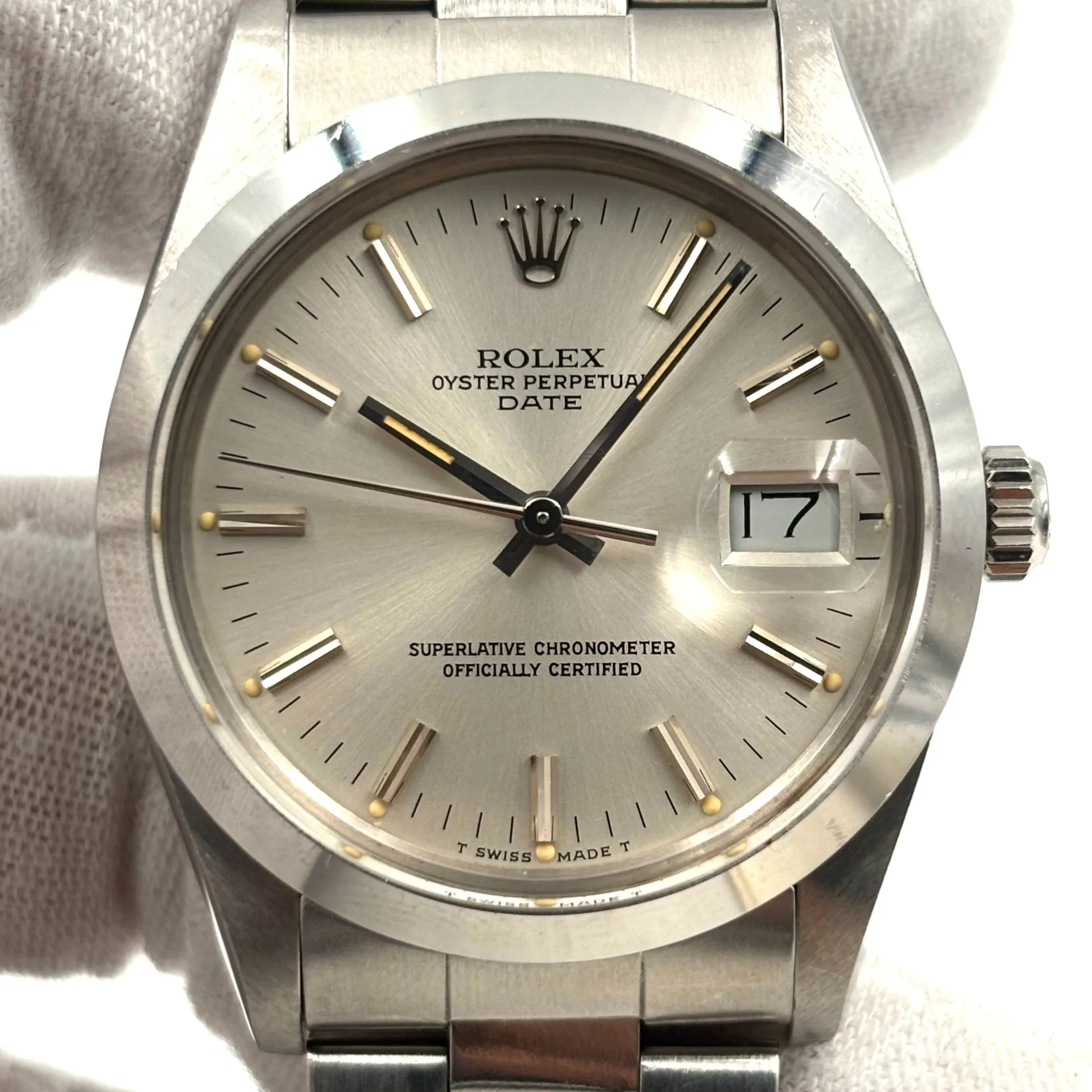 1983 Rolex Date / Smooth / Silver / Oyster  15000