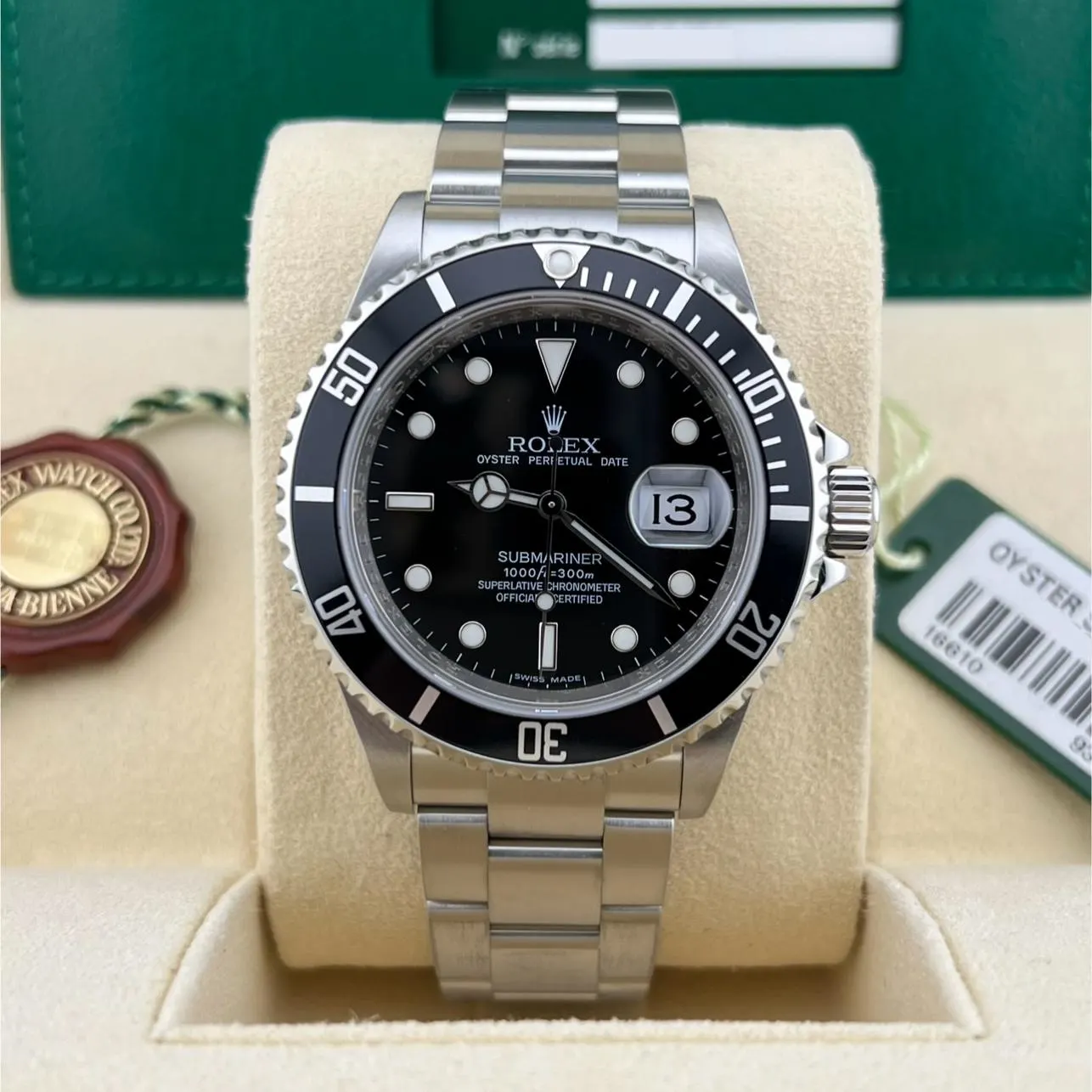 2009 Rolex Submariner Date / SuperLuminova 16610 Listing Image 2