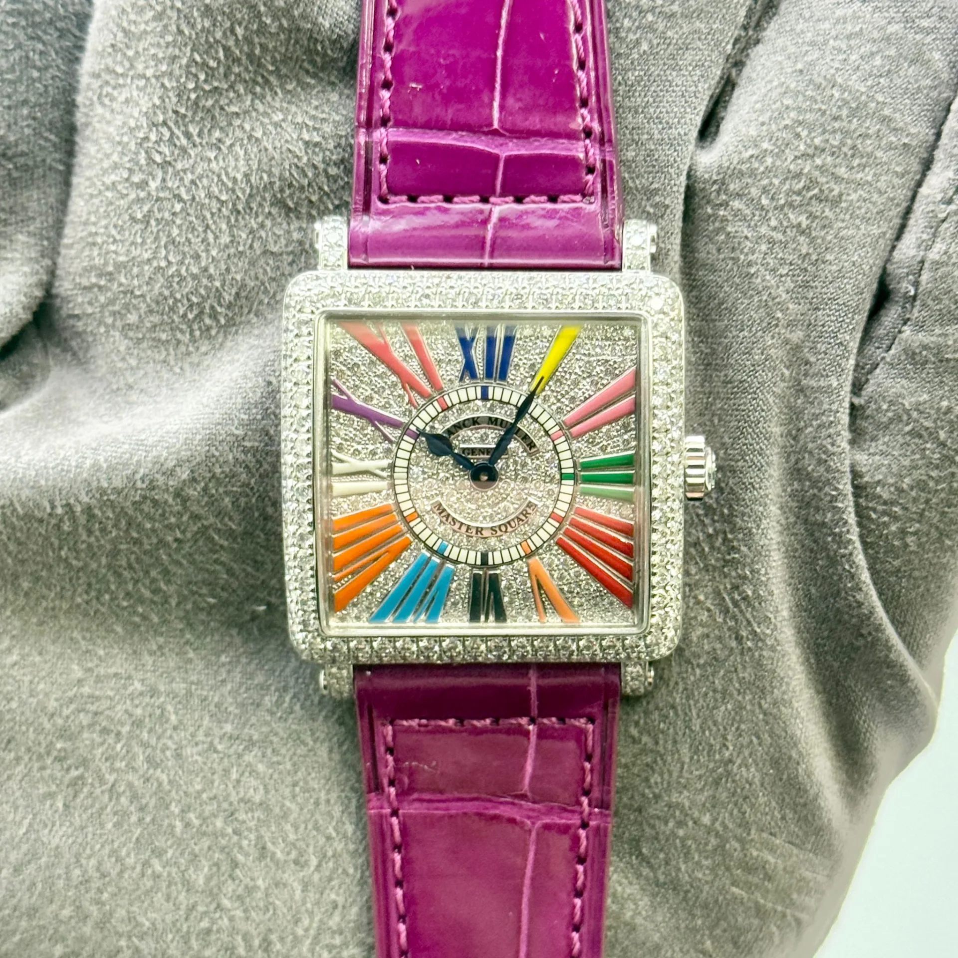 Franck Muller Master Square Color Dreams White Gold / Diamond-Set / Diamond-Paved / Roman / Strap 6002 L QZ D CD COL DRM WG