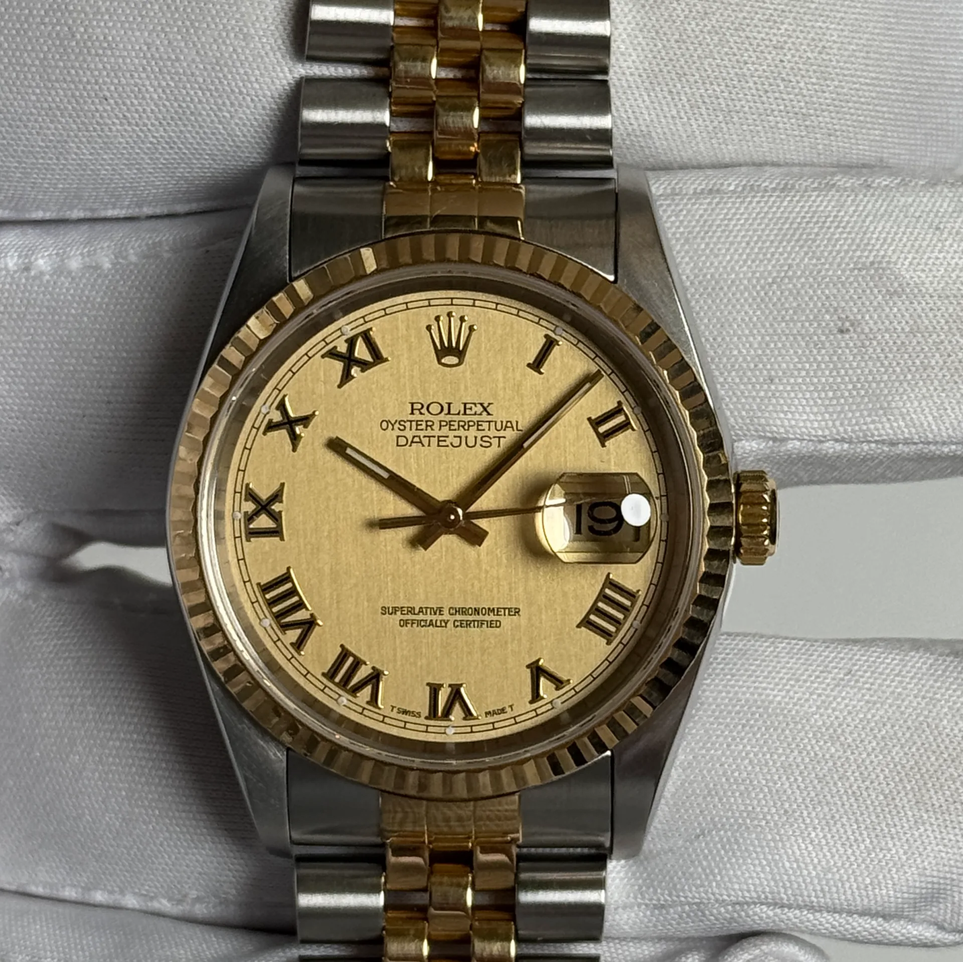 2003 Rolex Datejust 36 Two-Tone / Fluted / Champagne / Roman / Jubilee 16233