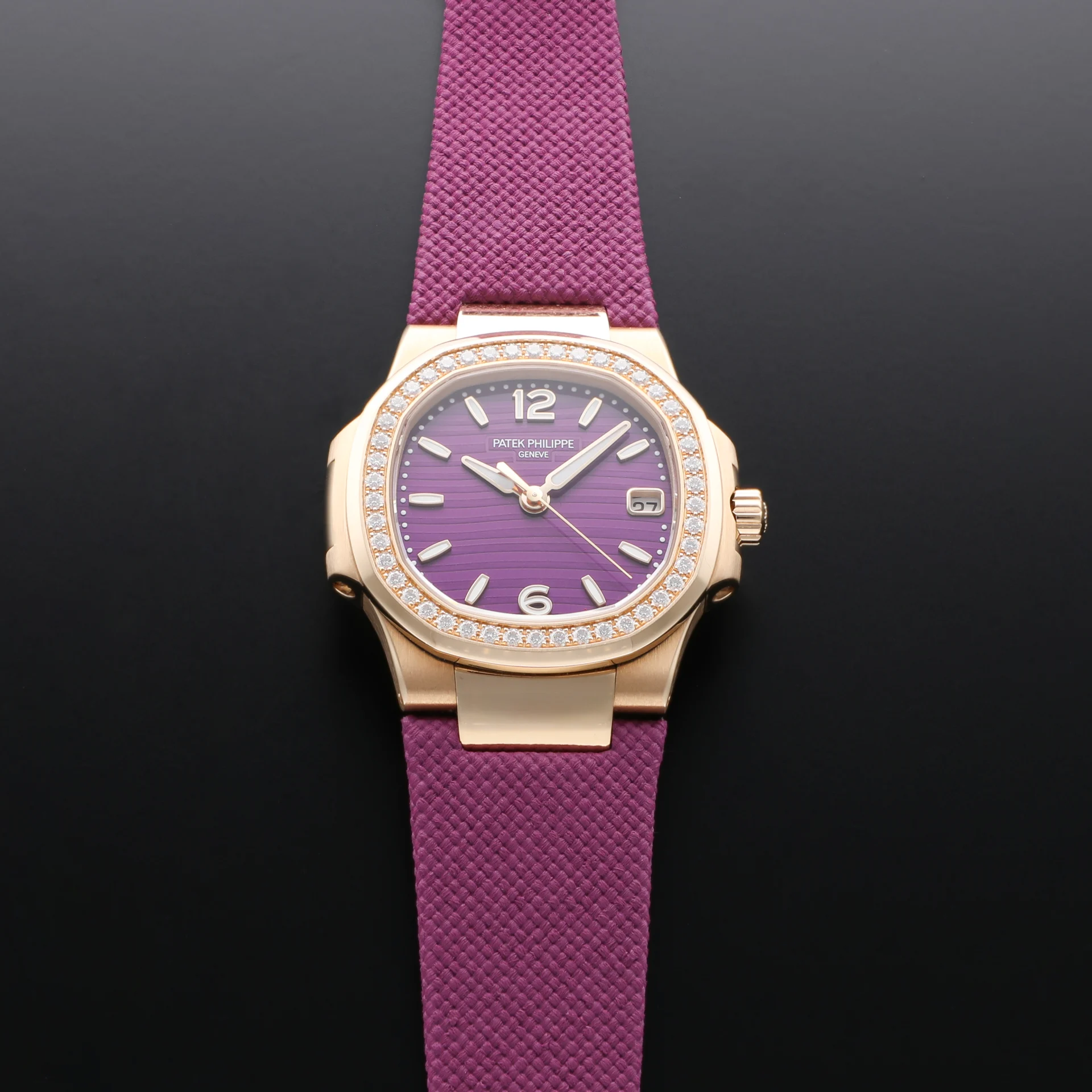 2024 Patek Philippe Nautilus Rose Gold / Diamond-Set / Lacquered Purple 7010R-013