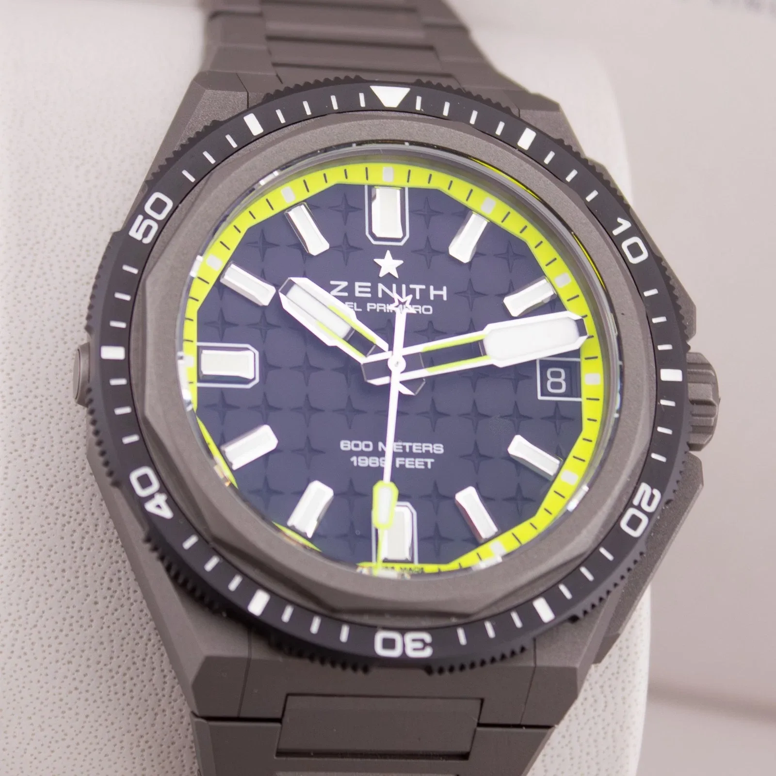 Zenith Defy Extreme Diver Microblasted Titanium / Ceramic / Black/Yellow Matte / Strap 97.9600.3620/21.I300