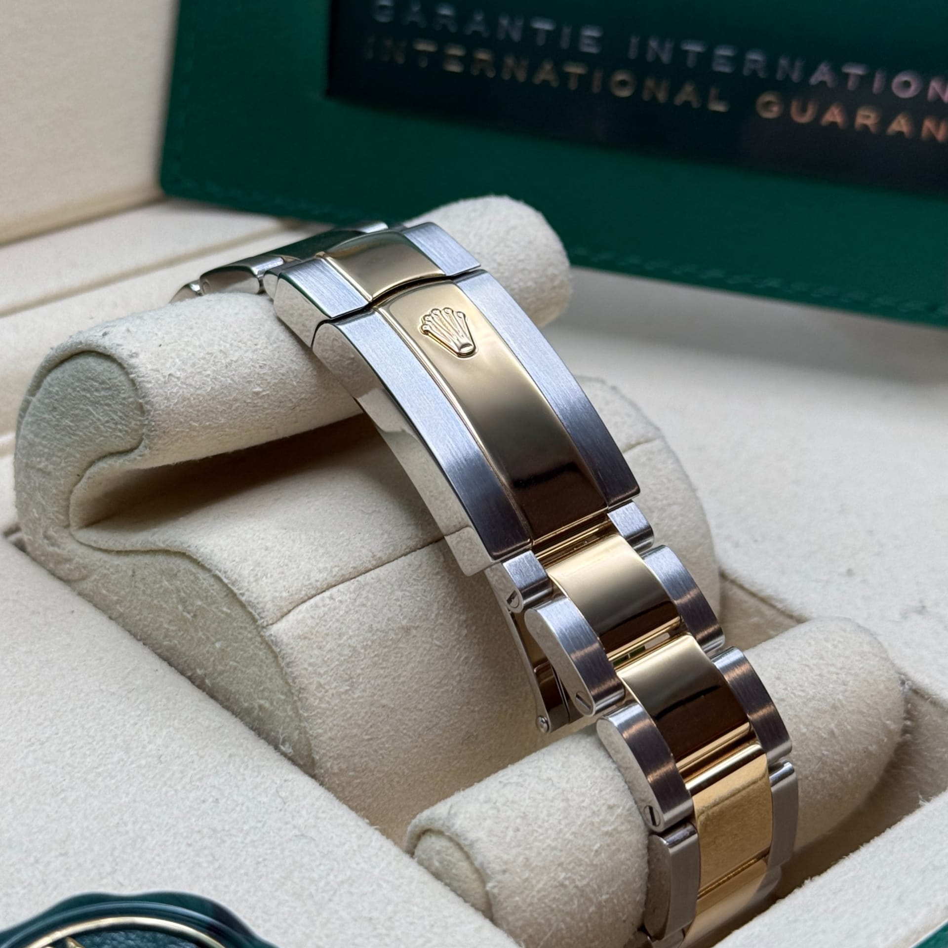 Rolex Datejust 36 Two-Tone Fluted / Black / Diamond-Set / Oyster