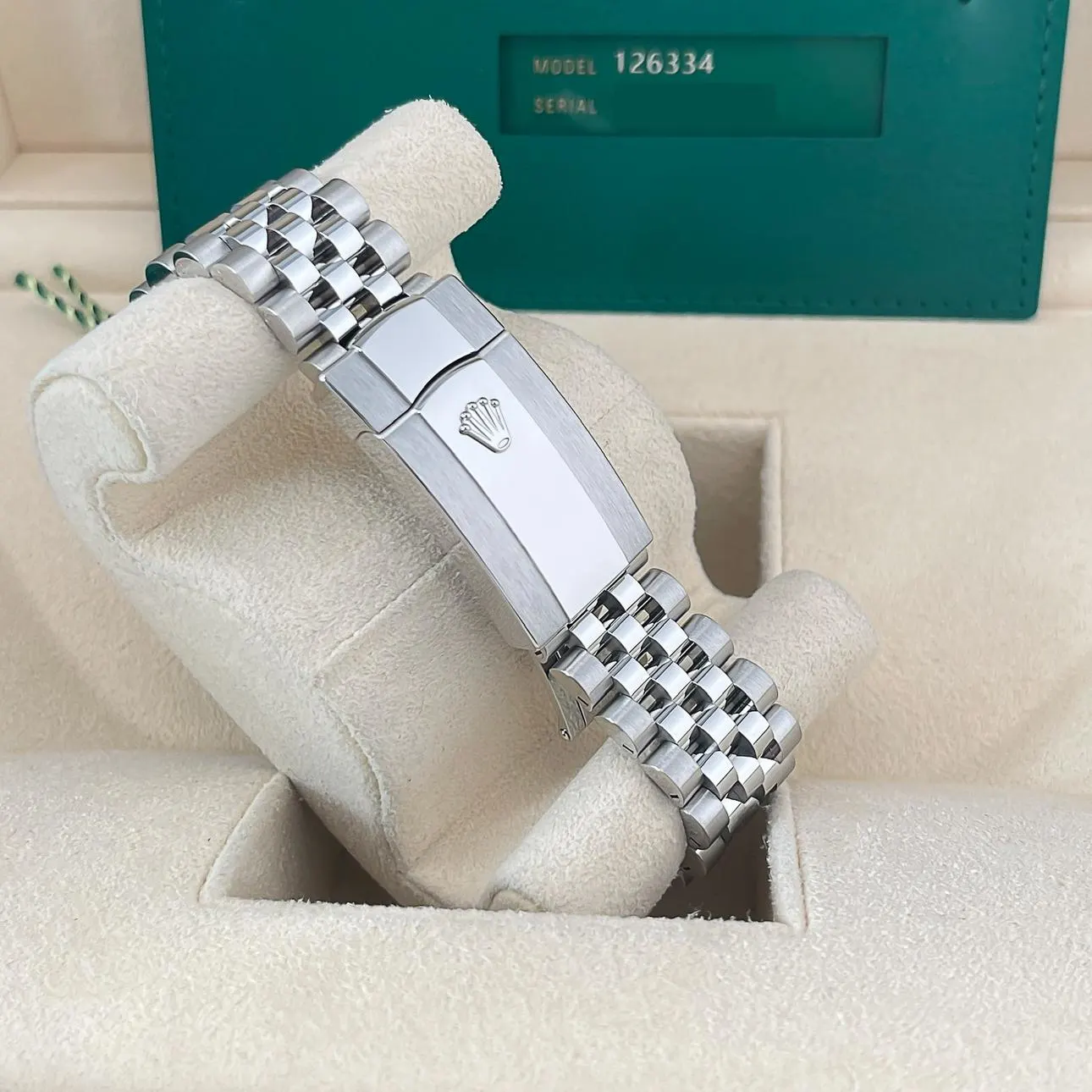 2023 Rolex Datejust 41 Fluted / White / Roman / Jubilee 126334-0024 Listing Image 4