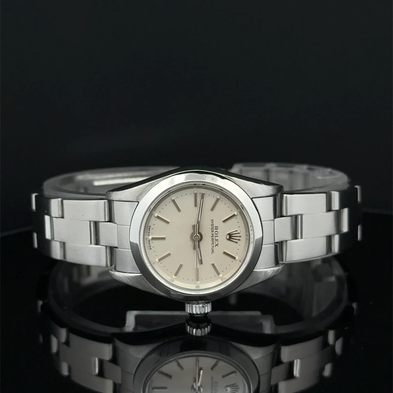 2002 Rolex Oyster Perpetual 24 Steel / Smooth / Silvered / Oyster 76080