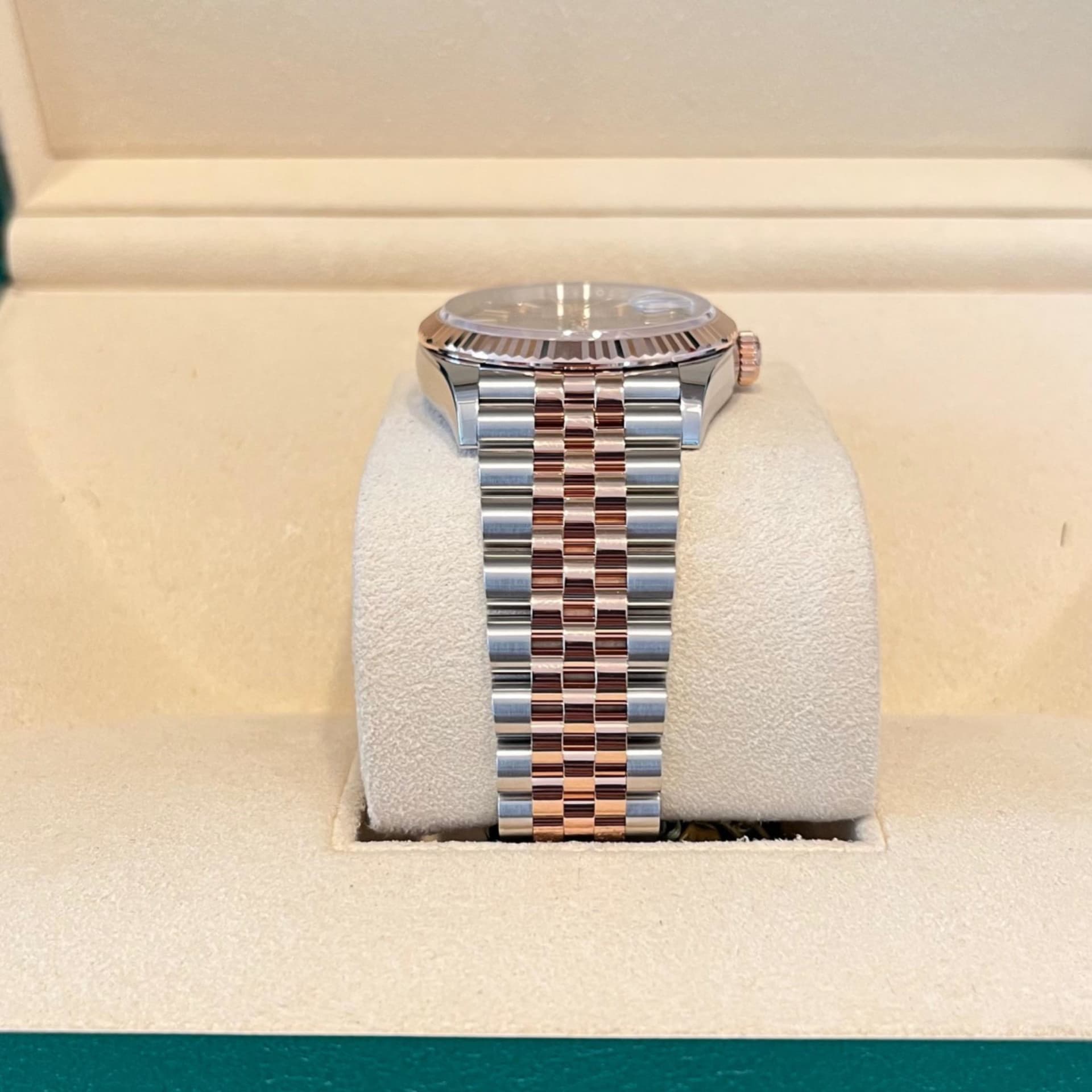 Rolex Datejust 41 Steel and Gold (two tone) 126303 | Stock