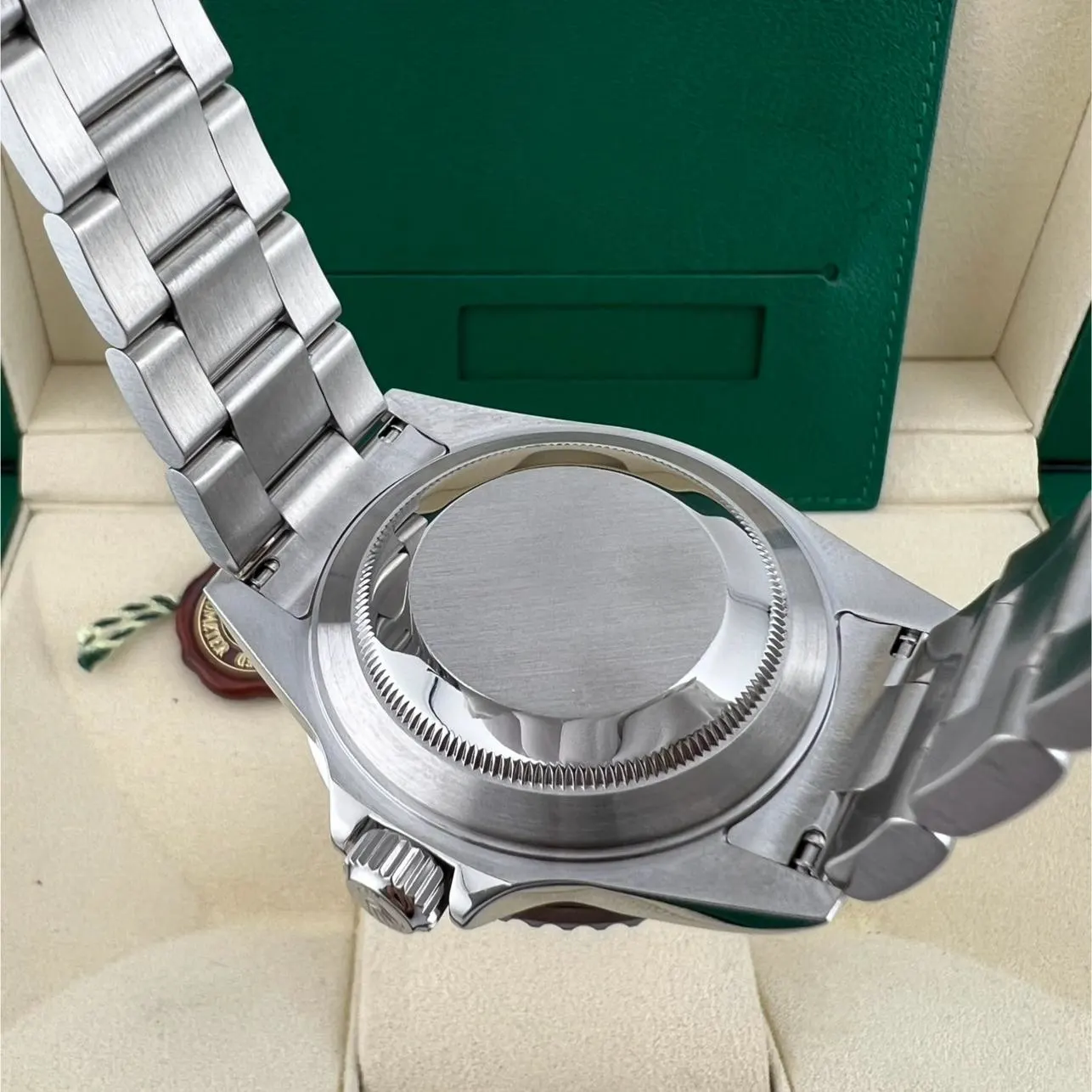2006 Rolex Submariner Date / SuperLuminova 16610 Listing Image 7