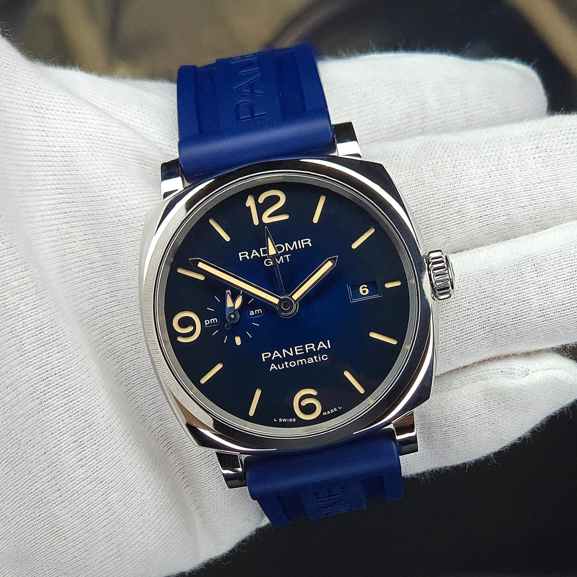 2018 Panerai Radiomir 1940 44 Days Automatic GMT Stainless Steel Blue  Mediterraneo PAM00945