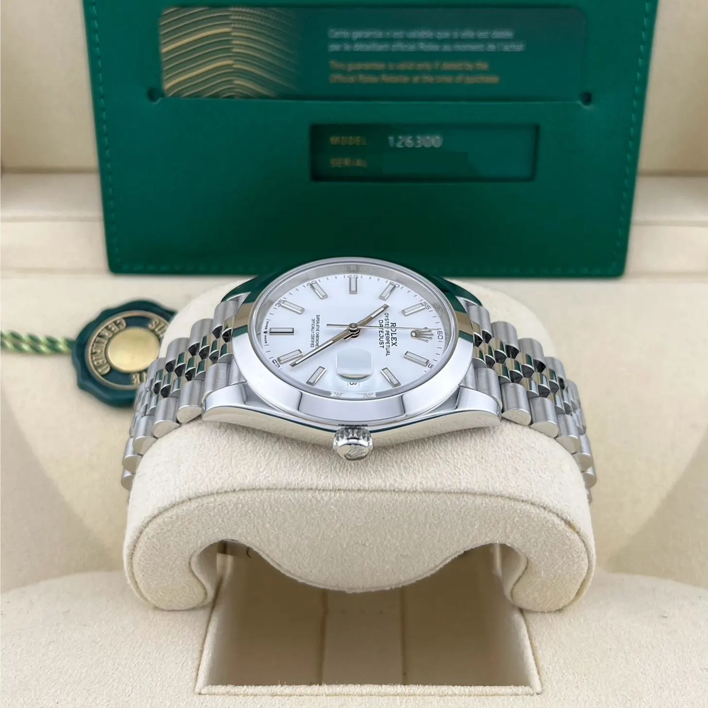2024 Rolex Datejust 41 Smooth / White / Jubilee 126300-0006 Listing Image 4