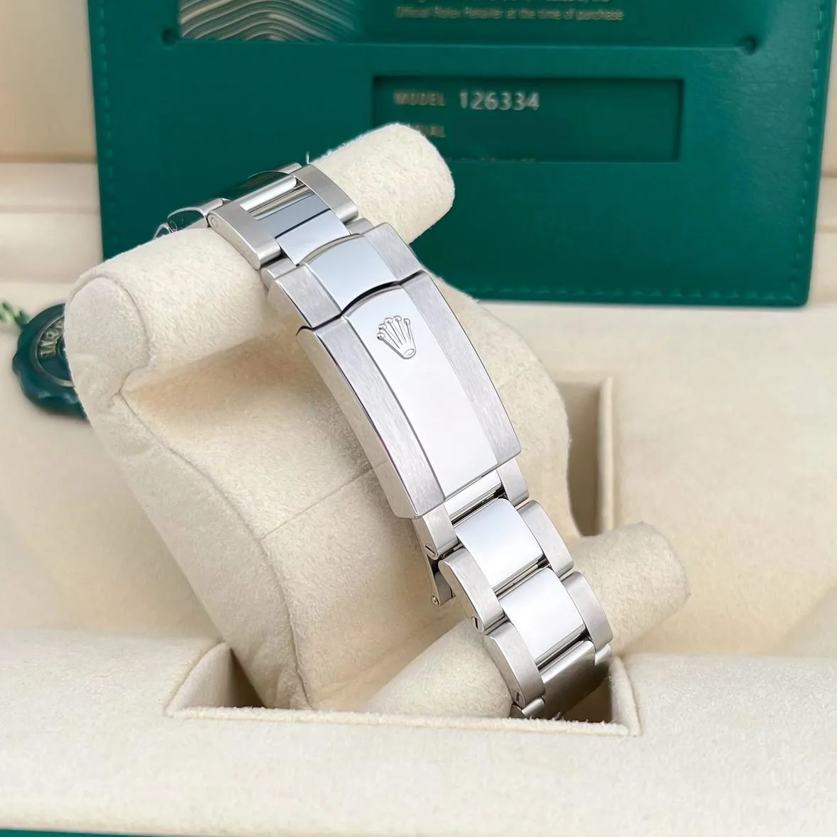 2024 Rolex Datejust 41 Fluted / White / Oyster 126334-0009 Listing Image 4