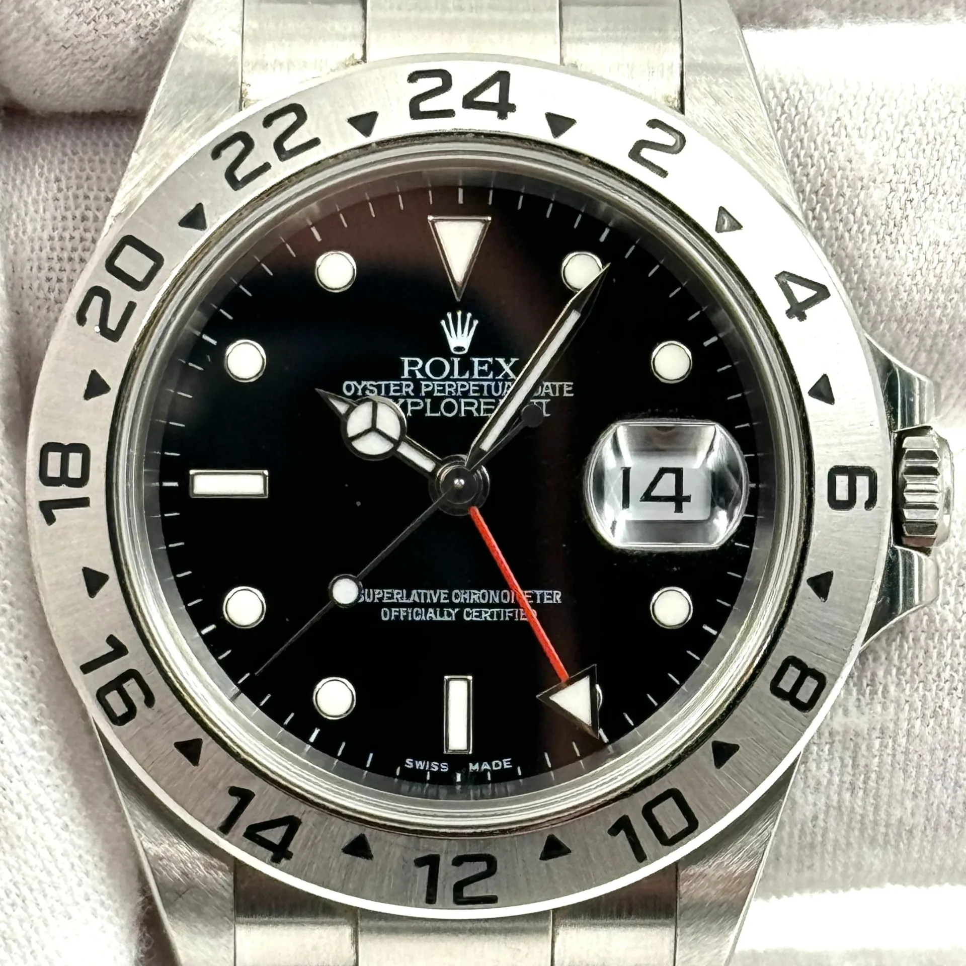 2006 Rolex Explorer II Black / SuperLuminova 16570-0004