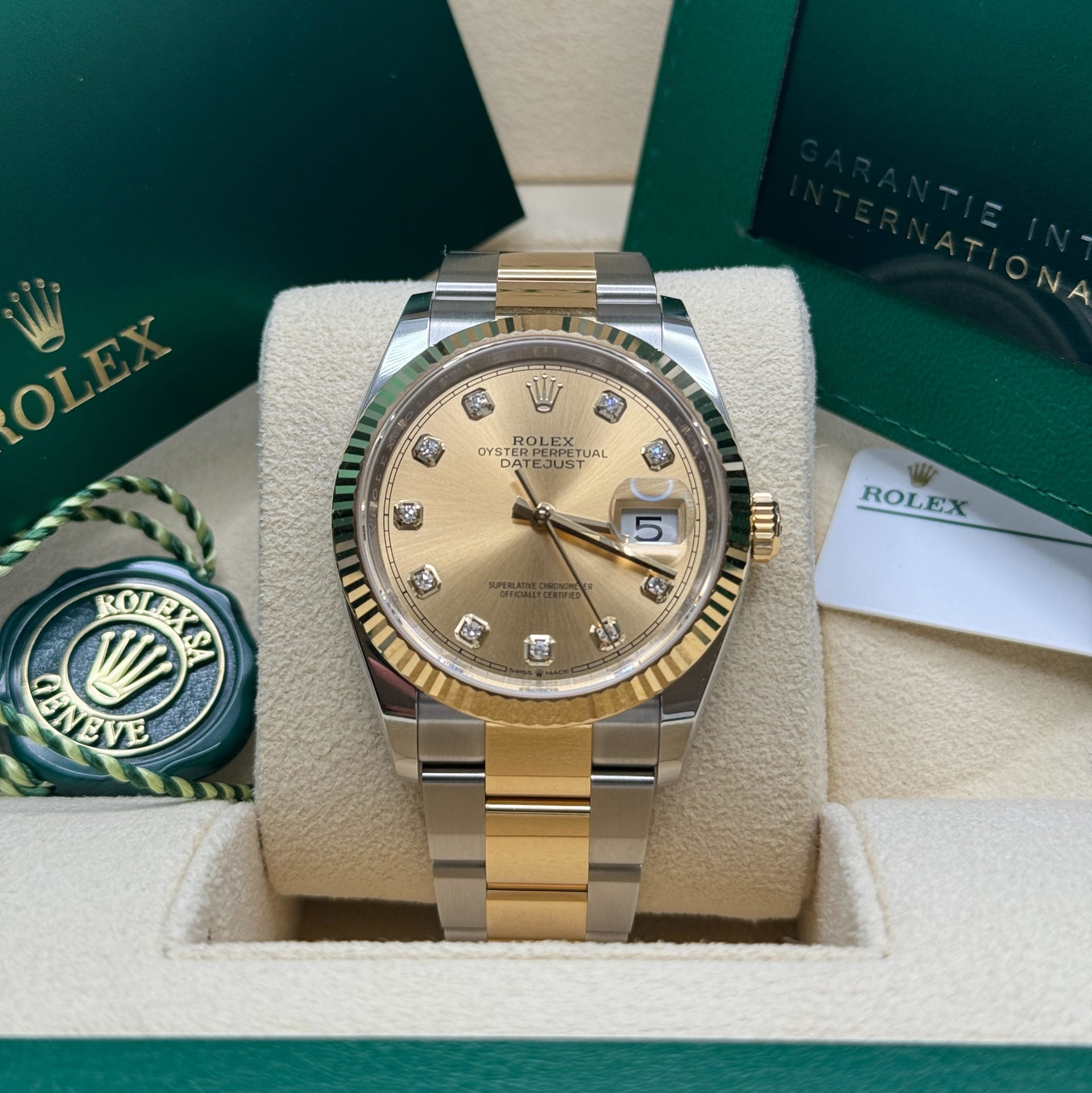 Rolex Datejust 36 Two-Tone Fluted / Champagne / Diamond-Set