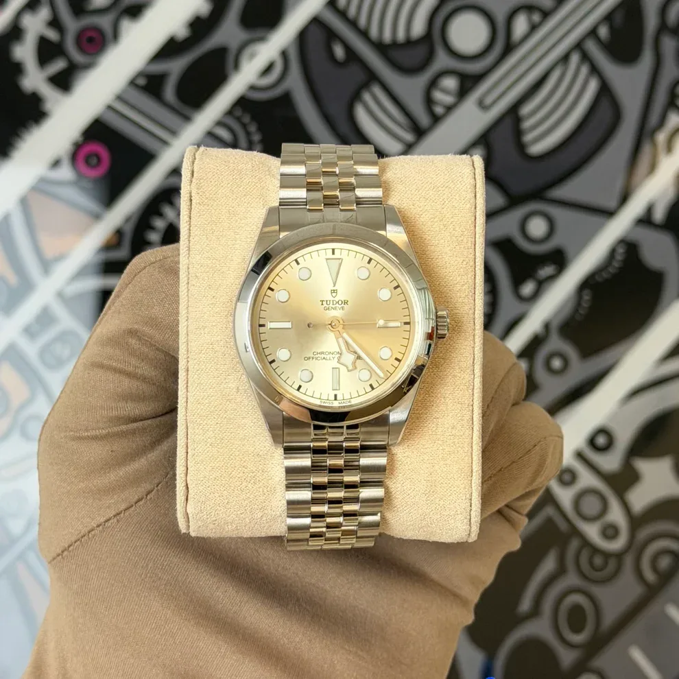 2025 Tudor Black Bay 36 Steel / Champagne / Bracelet M79640-0003