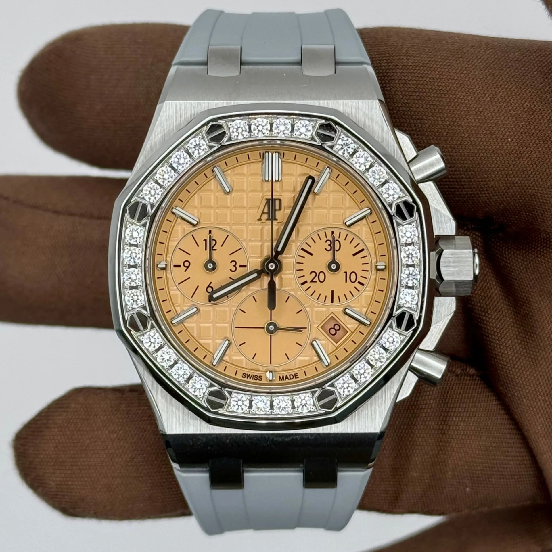 2024 Audemars Piguet Royal Oak Offshore Chronograph 37 Diamond-Set / Salmon / Rubber 26231ST.ZZ.A178CA.01