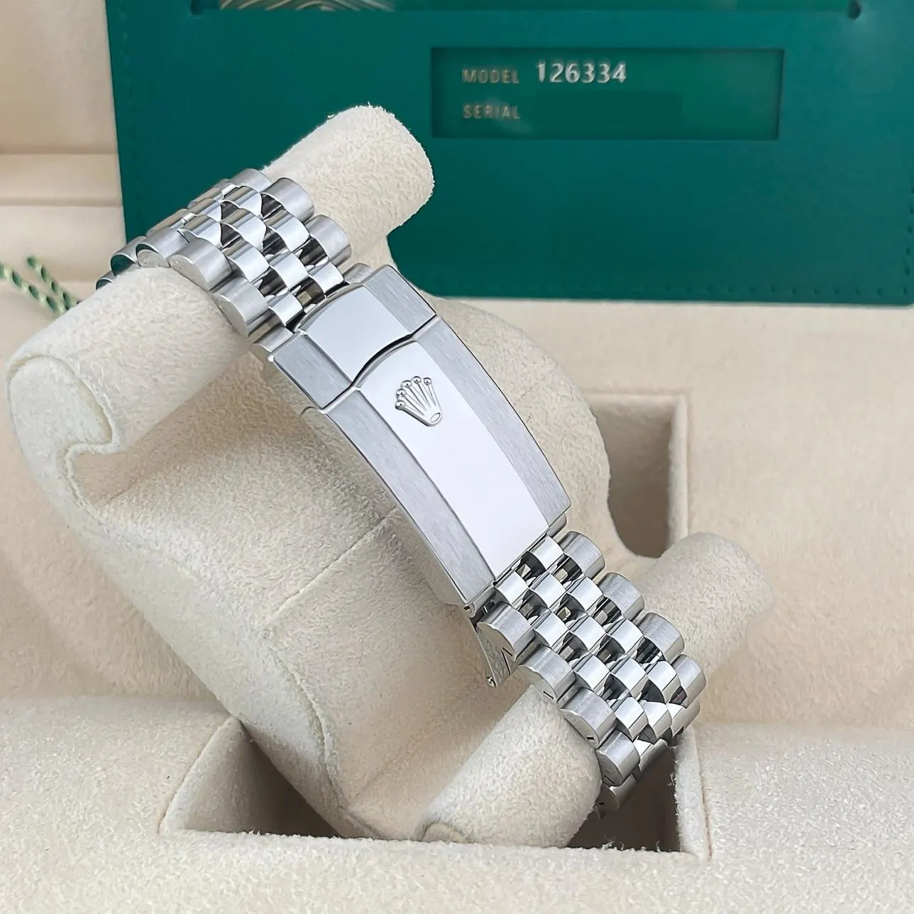 2023 Rolex Datejust 41 Fluted / White / Roman / Jubilee 126334-0024 Listing Image 4