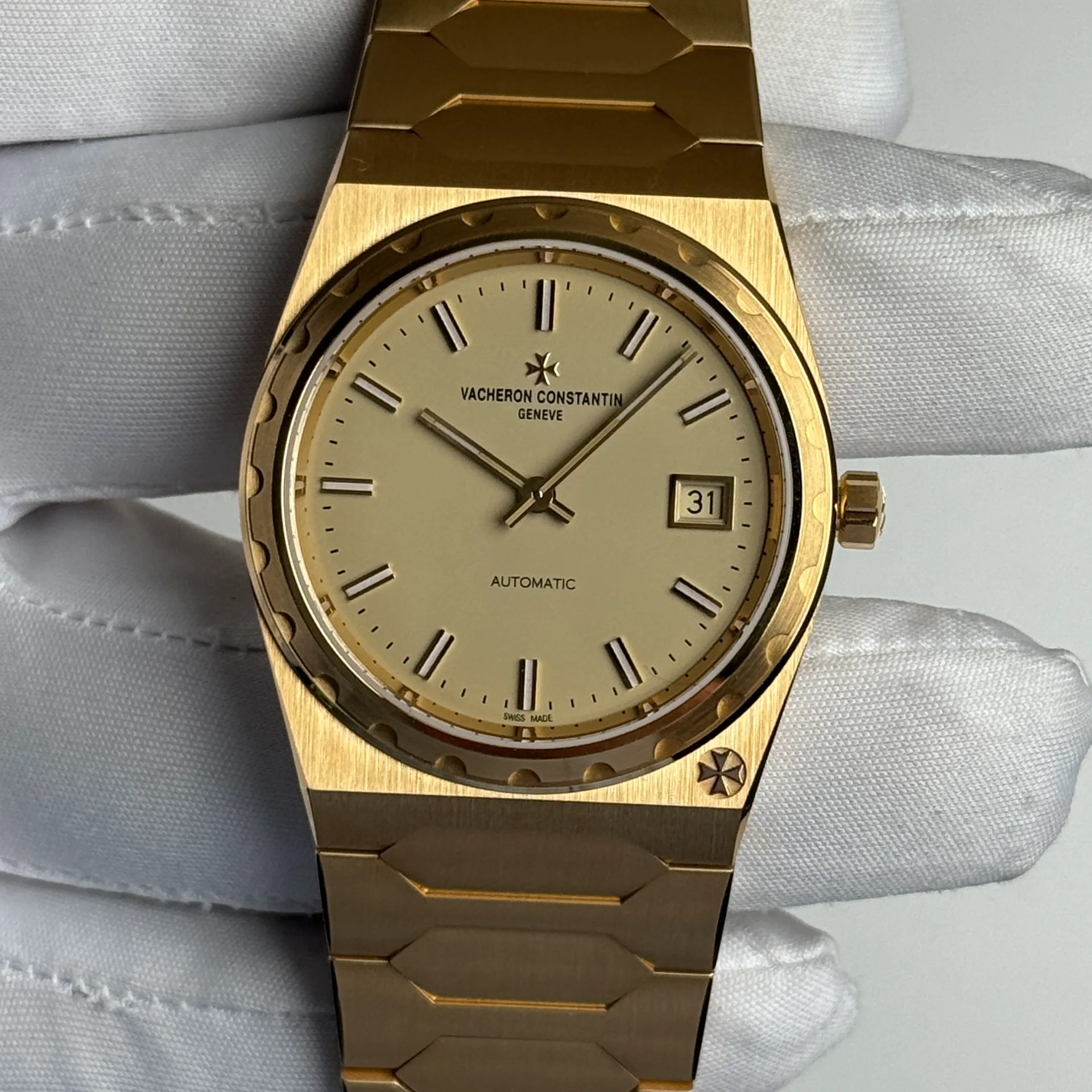 2023 Vacheron Constantin Historiques 222 4200H/222J-B935