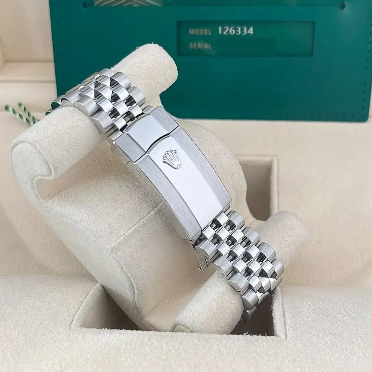 2024 Rolex Datejust 41 Fluted / White / Roman / Jubilee 126334-0024 Listing Image 4