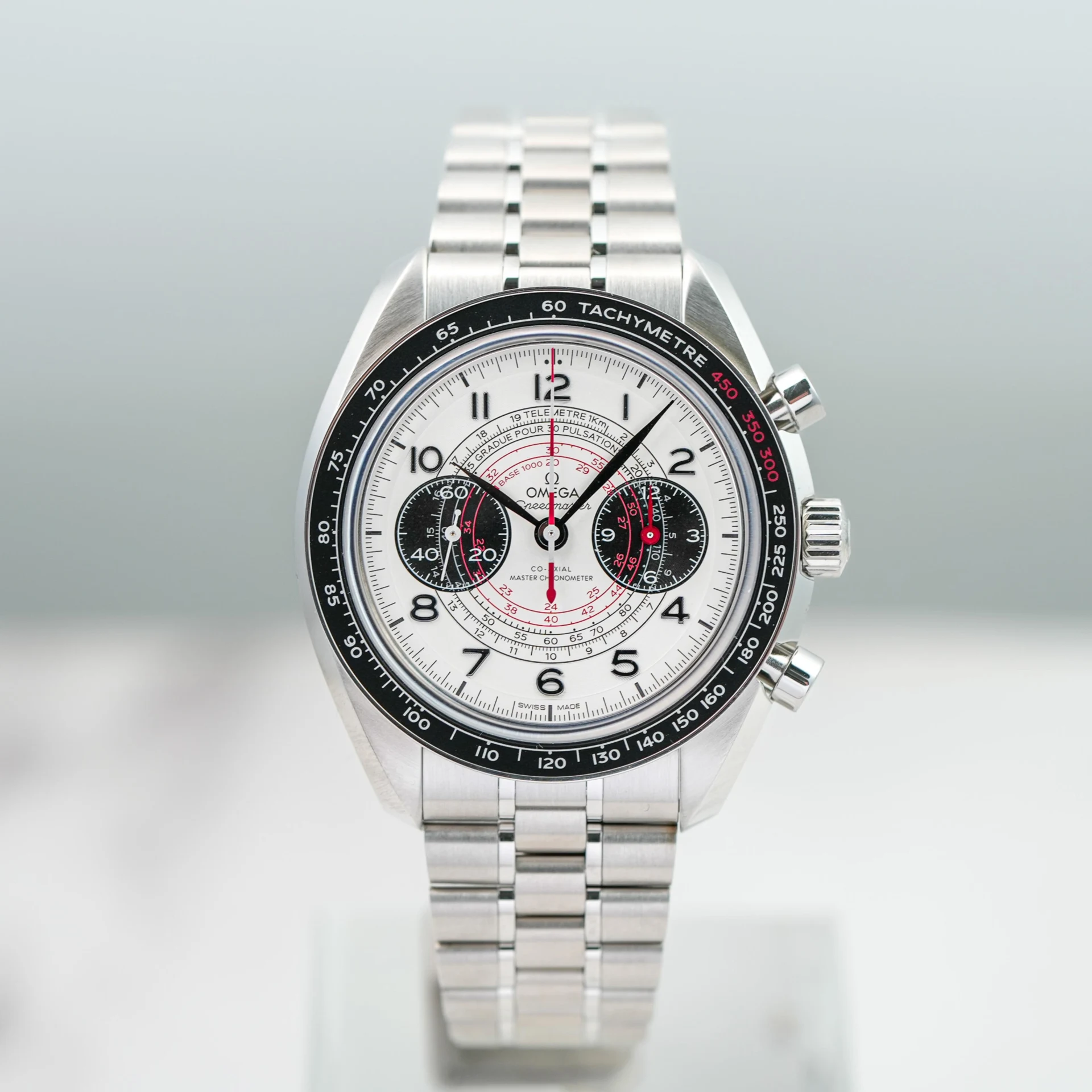 Omega Speedmaster Chronoscope Master Chronometer Stainless Steel / Panda / Bracelet 329.30.43.51.02.002