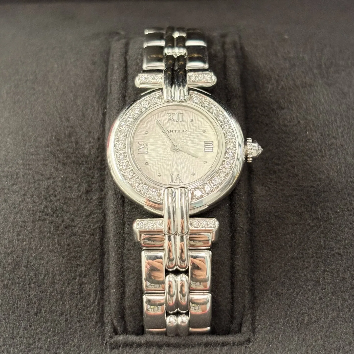 Cartier Colisee Quartz 24 White Gold / Diamond-Set / Silvered / Roman / Bracelet WB1059M8