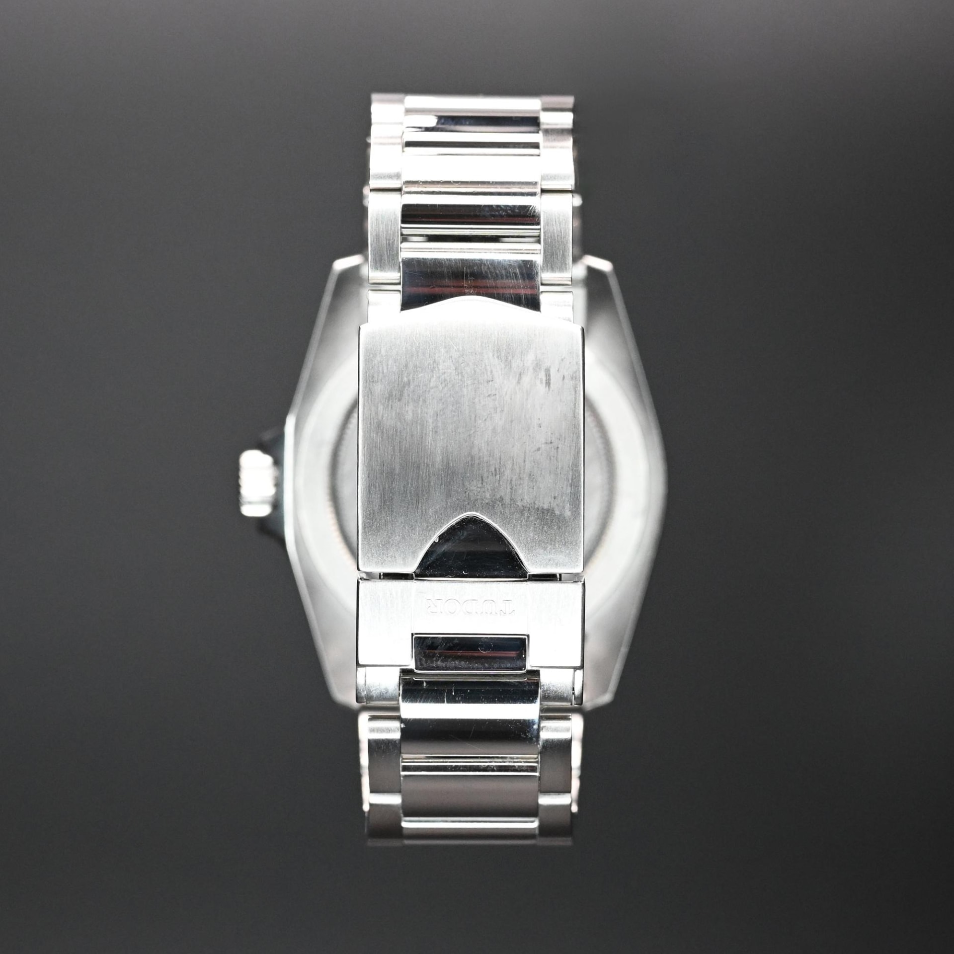Tudor Grantour Steel / Black / Strap 20500N Watches | Bezel