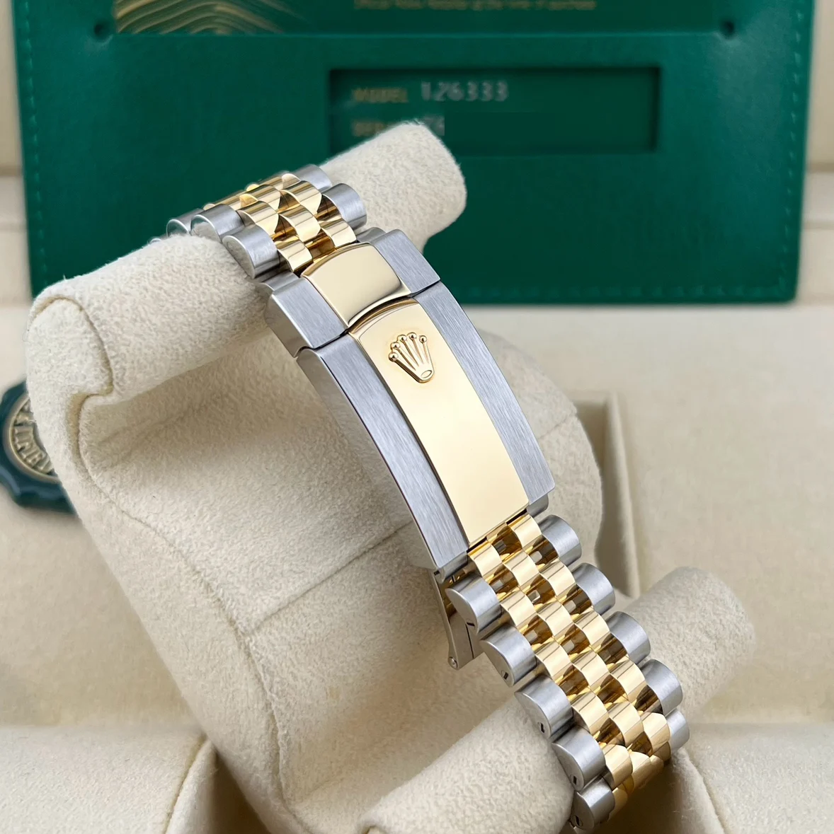 2023 Rolex Datejust 41 Two-Tone / Fluted / White / Jubilee 126333-0016 Listing Image 5