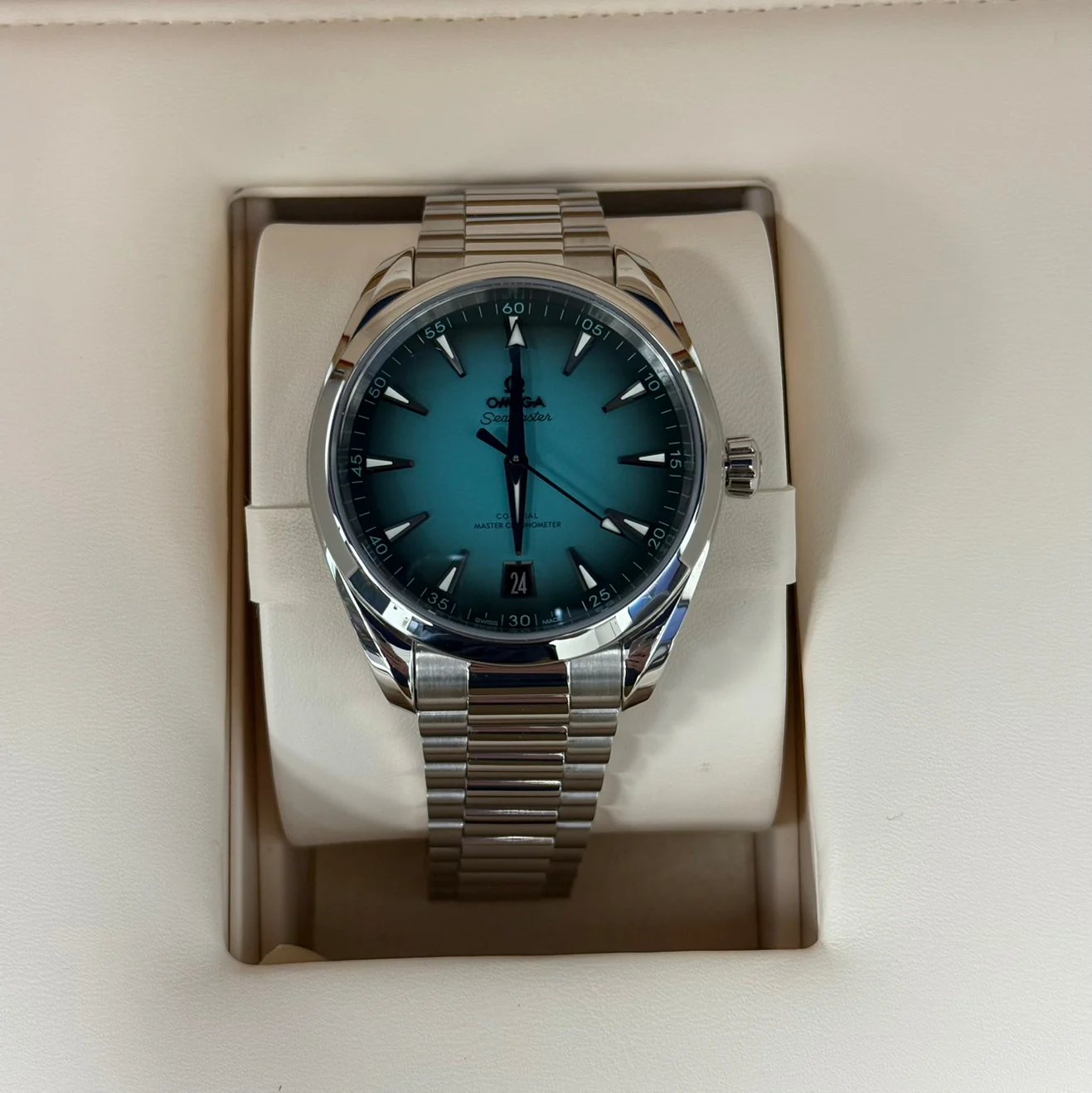 Auction: 2025 Omega Seamaster Aqua Terra 150M Master Chronometer