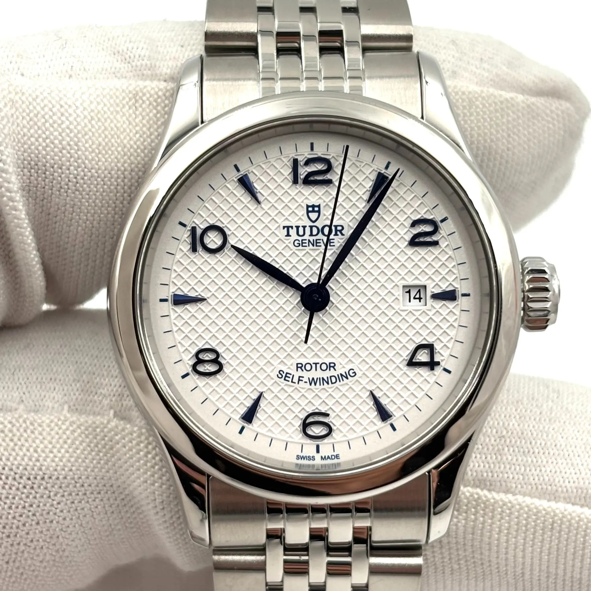 2025 Tudor 1926 28 Smooth / White Embossed / Arabic / Bracelet M91350-0005