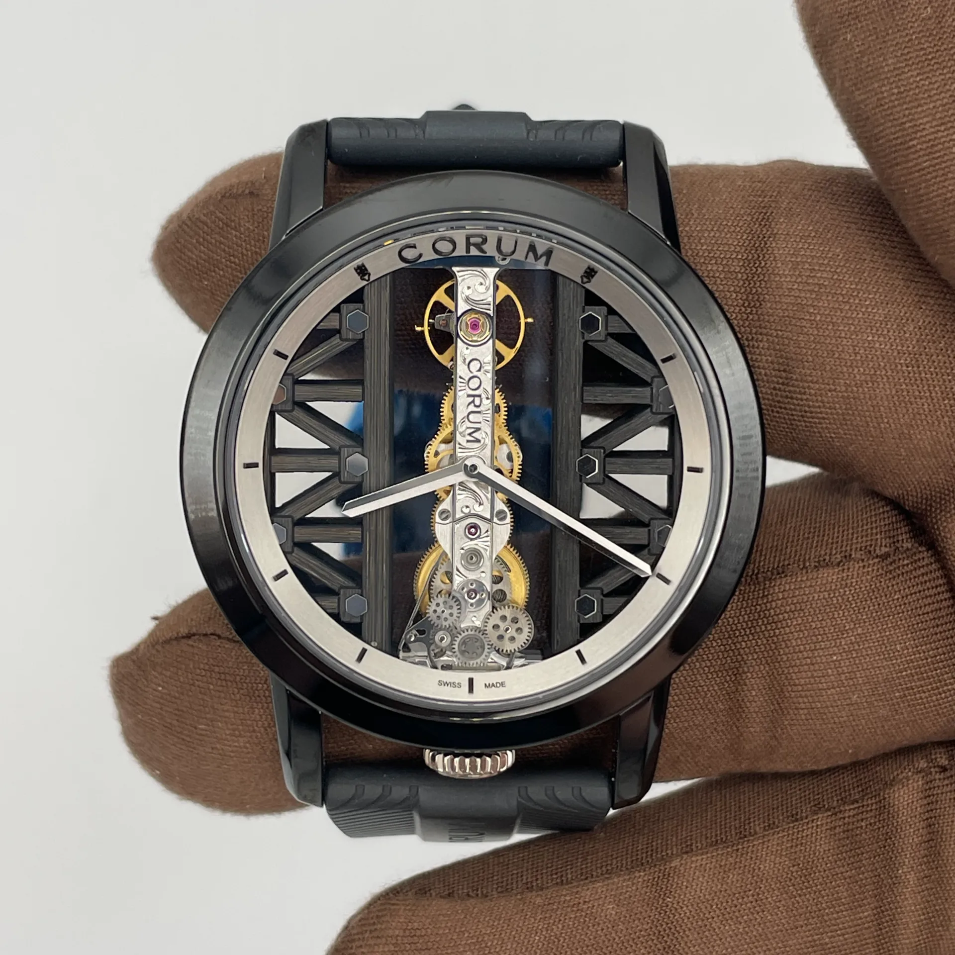 2025 Corum Golden Bridge Round 43 DLC-Coated Titanium / Skeletonized / Strap 113.959.95/F371 GG29G