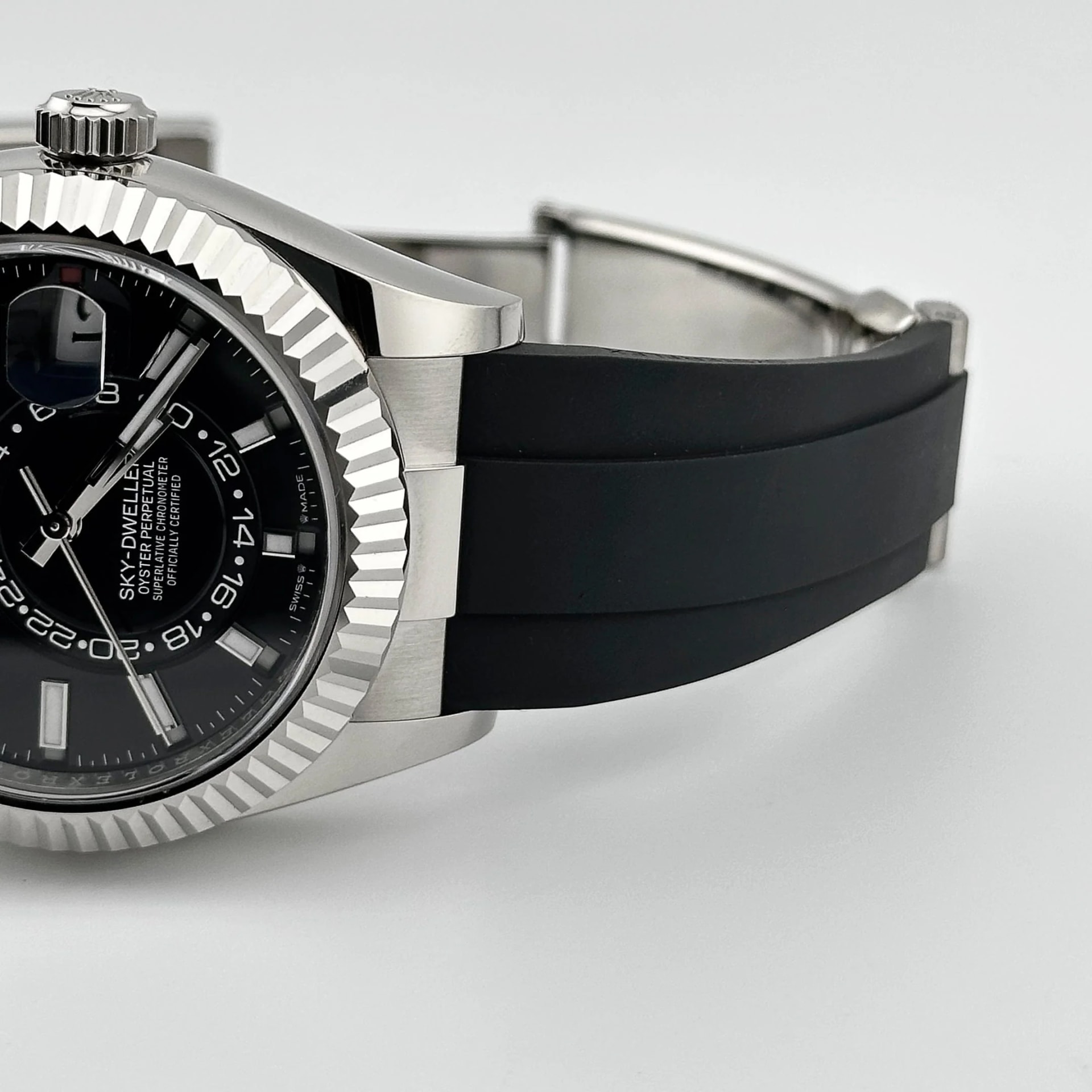 Rolex Sky-Dweller 42 Steel / Fluted / Green / Jubilee 336934