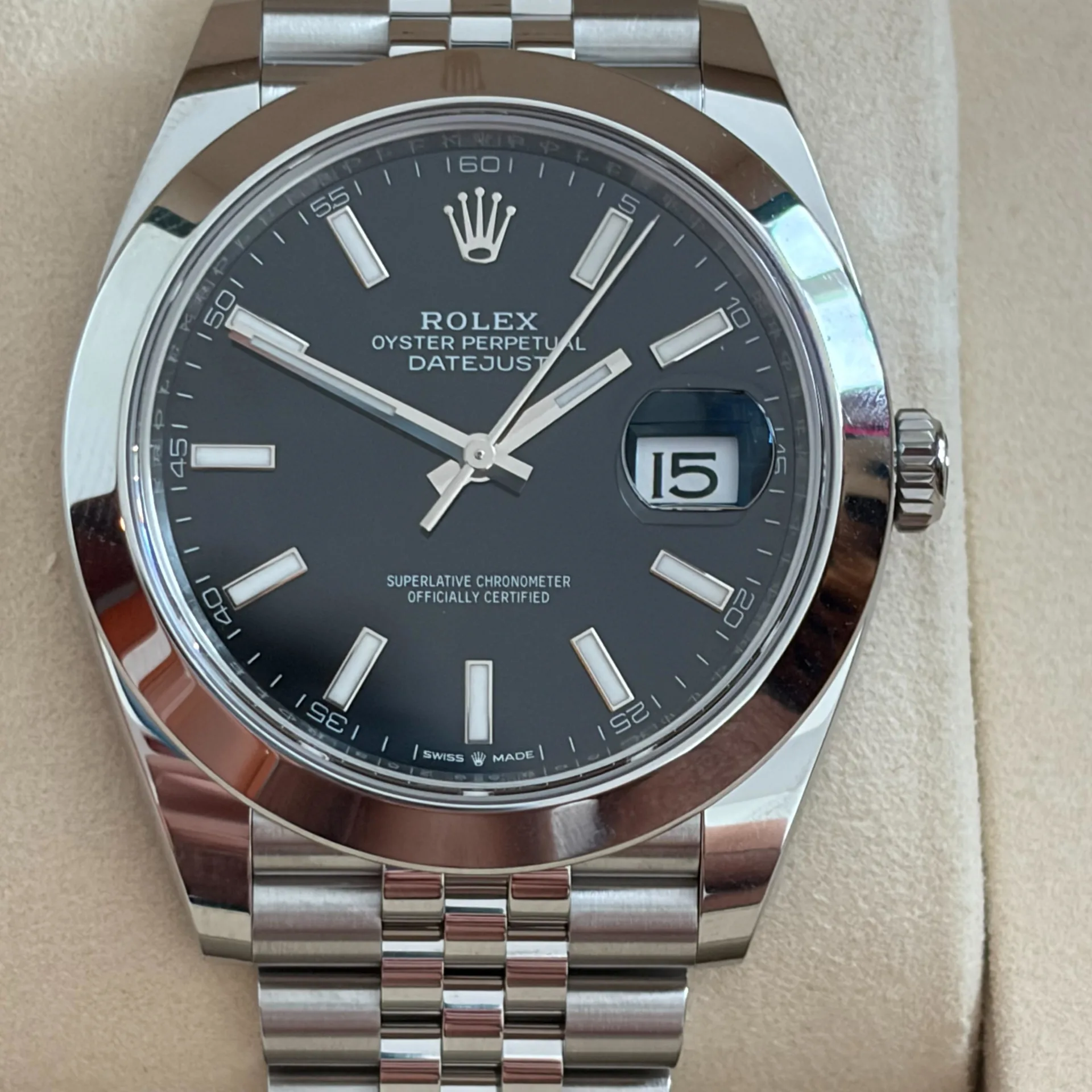 2025 Rolex Datejust 41 Smooth / Black / Jubilee 126300-0012
