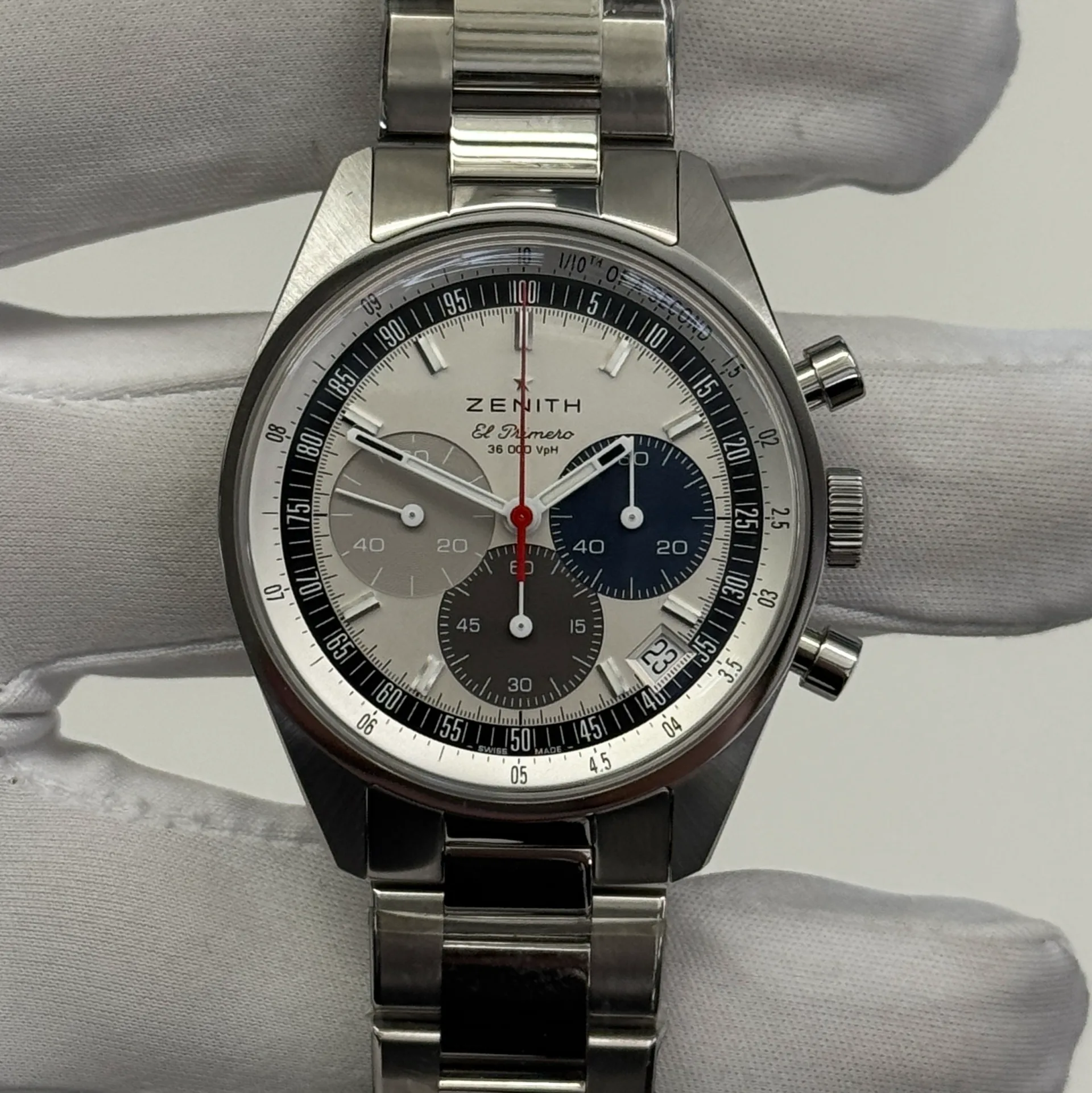 Zenith El Primero Original Stainless Steel / Silver / Bracelet 03.3200.3600/69.M3200