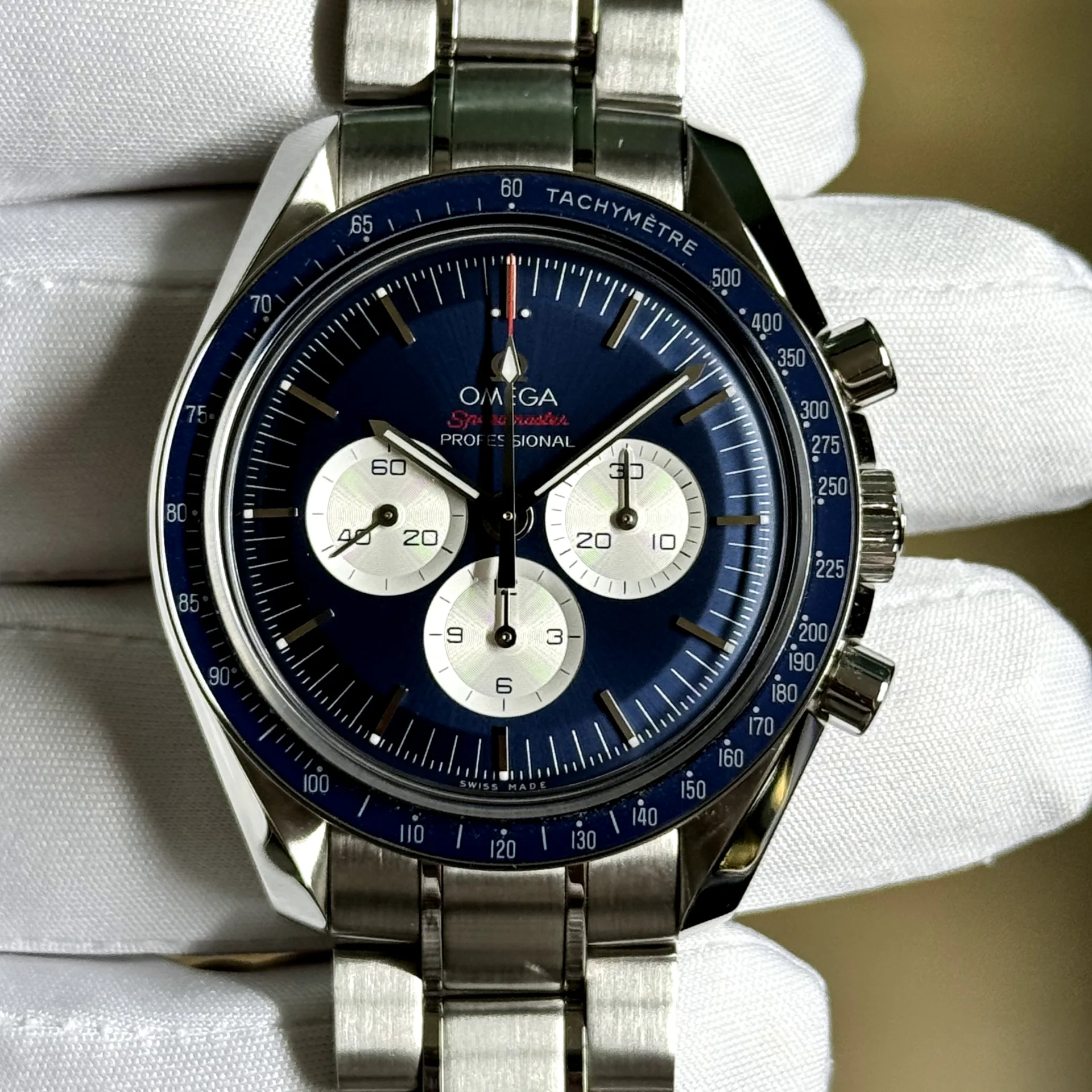 Omega Speedmaster Professional Moonwatch Stainless Steel / Blue / Tokyo Olympics 522.30.42.30.03.001