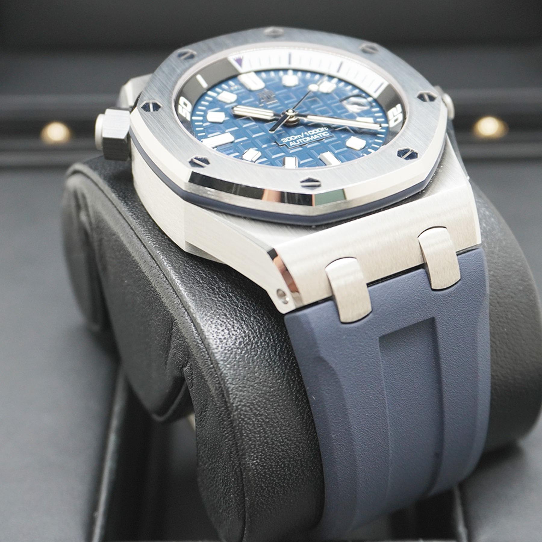 Audemars Piguet Royal Oak Offshore Diver 42 / Blue / Rubber