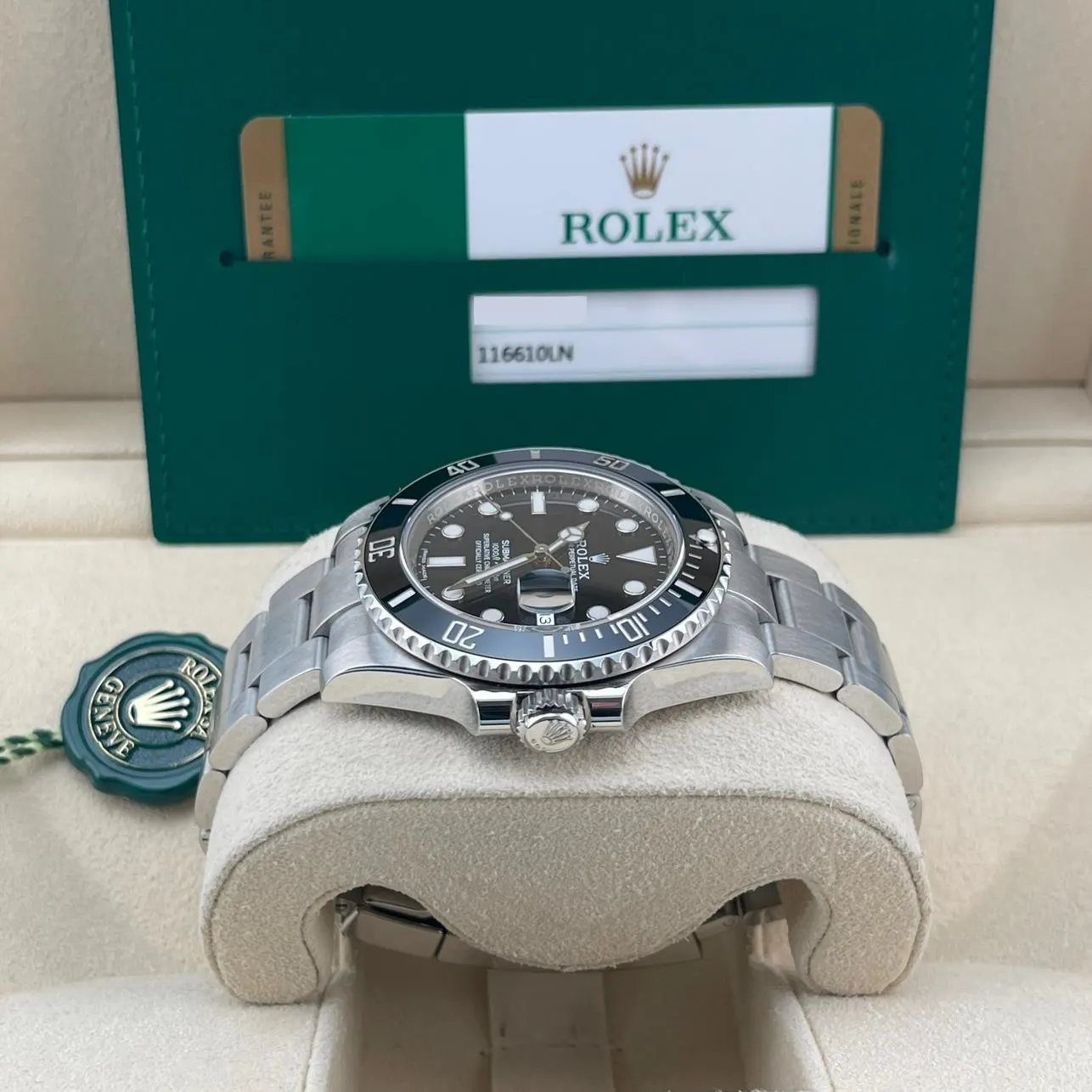 2016 Rolex Submariner Date 116610LN Listing Image 3