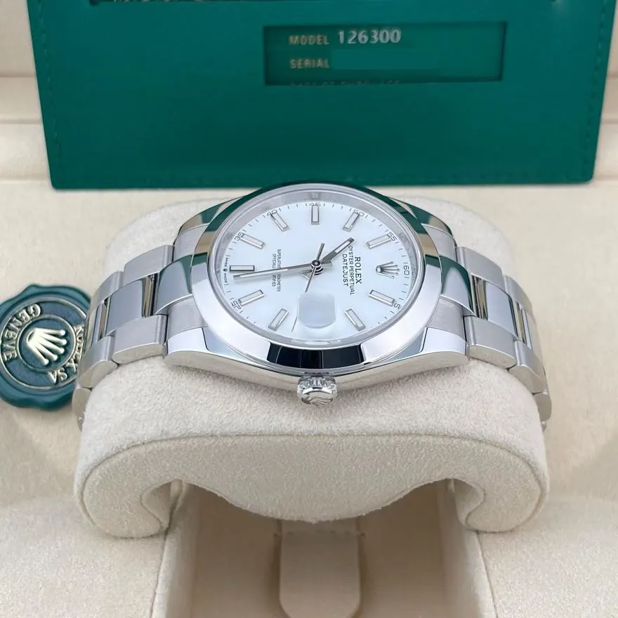 2023 Rolex Datejust 41 Smooth / White / Oyster 126300-0005 Listing Image 3