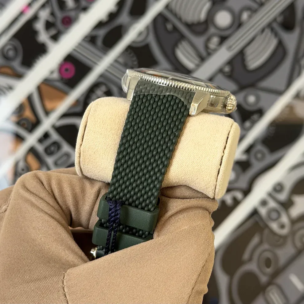 Auction: 2025 Breitling Superocean Heritage B31 Automatic 42 Steel