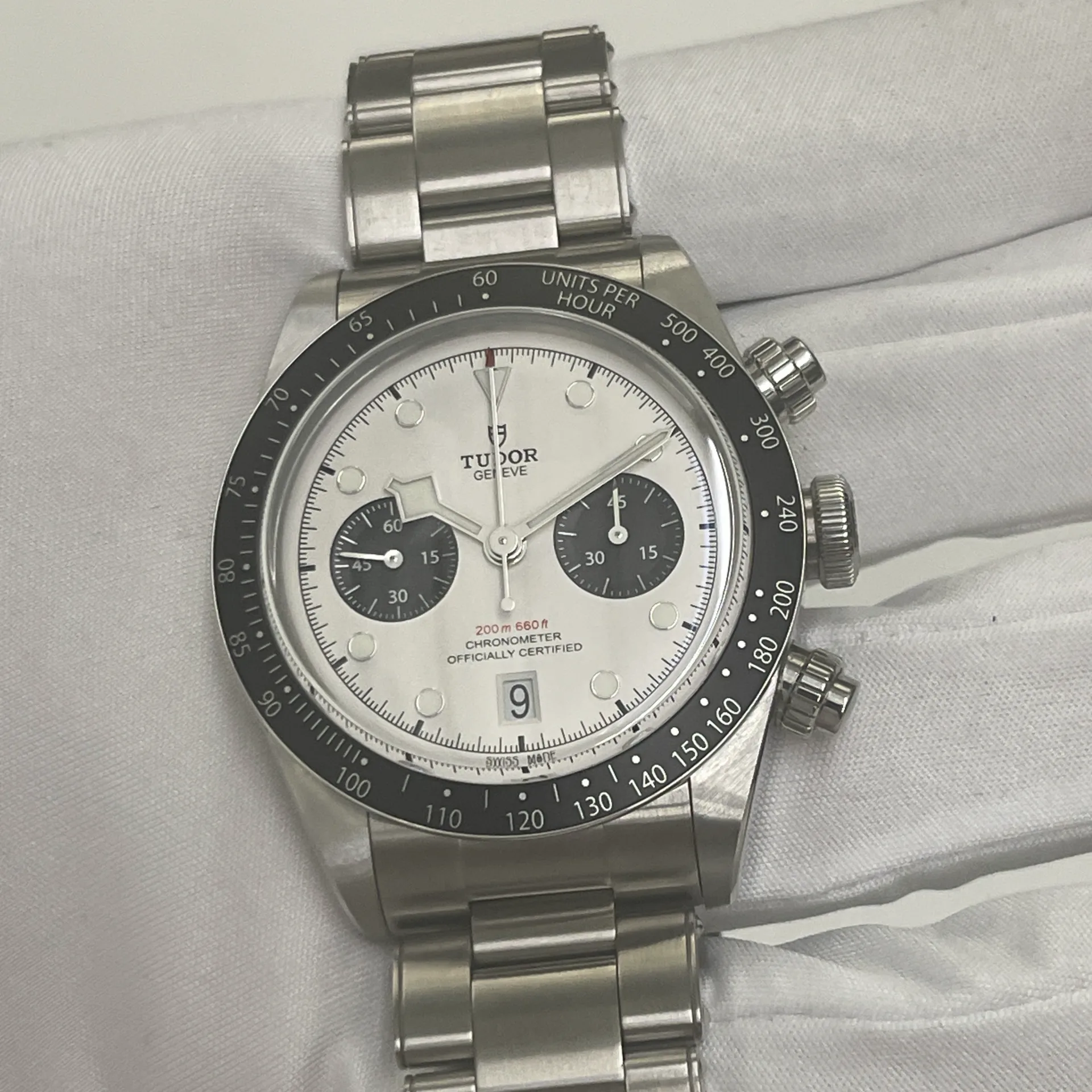 Tudor Black Bay Chrono / White / Bracelet M79360N-0002