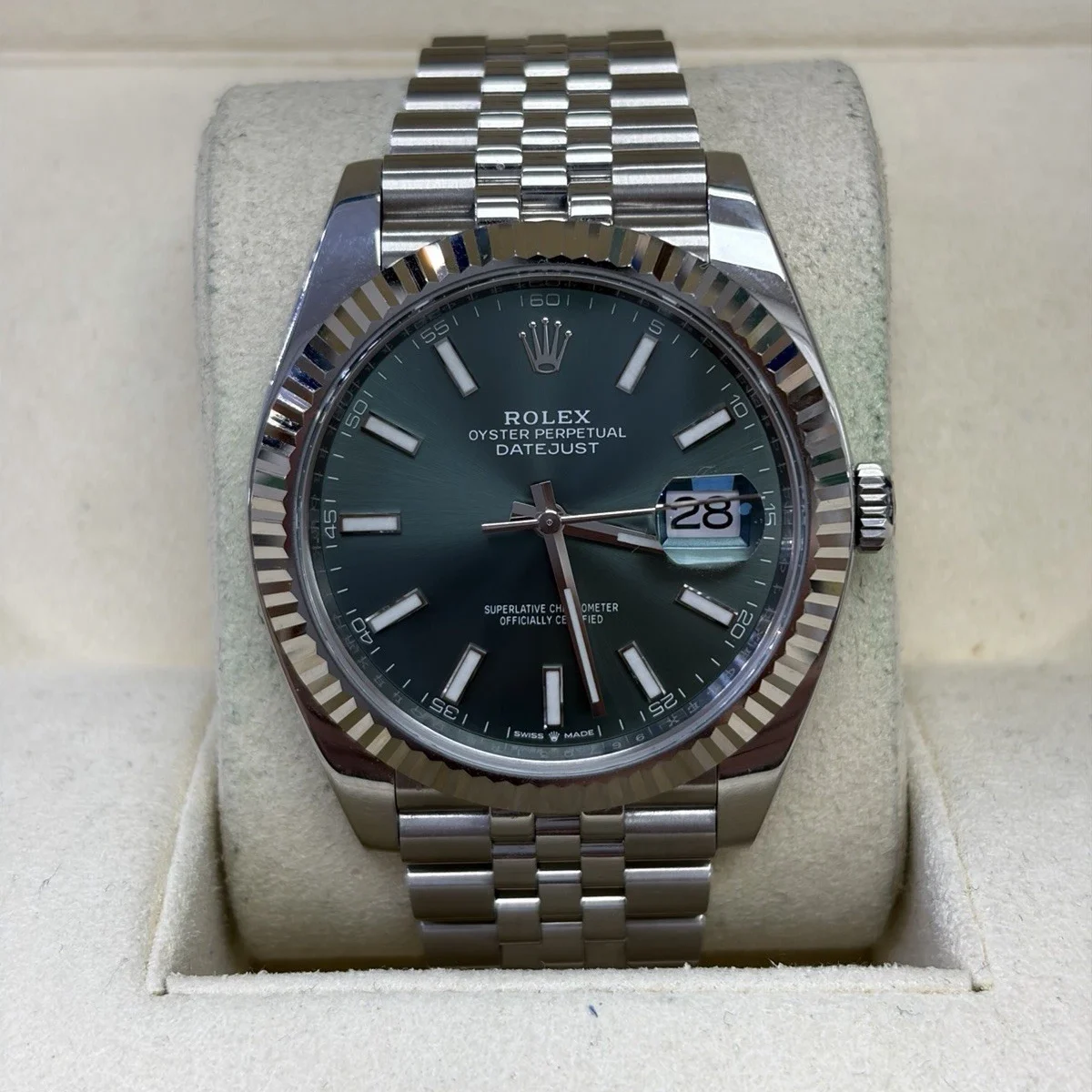 2024 Rolex Datejust 41 Steel / Fluted / Mint Green / Jubilee 126334-0028