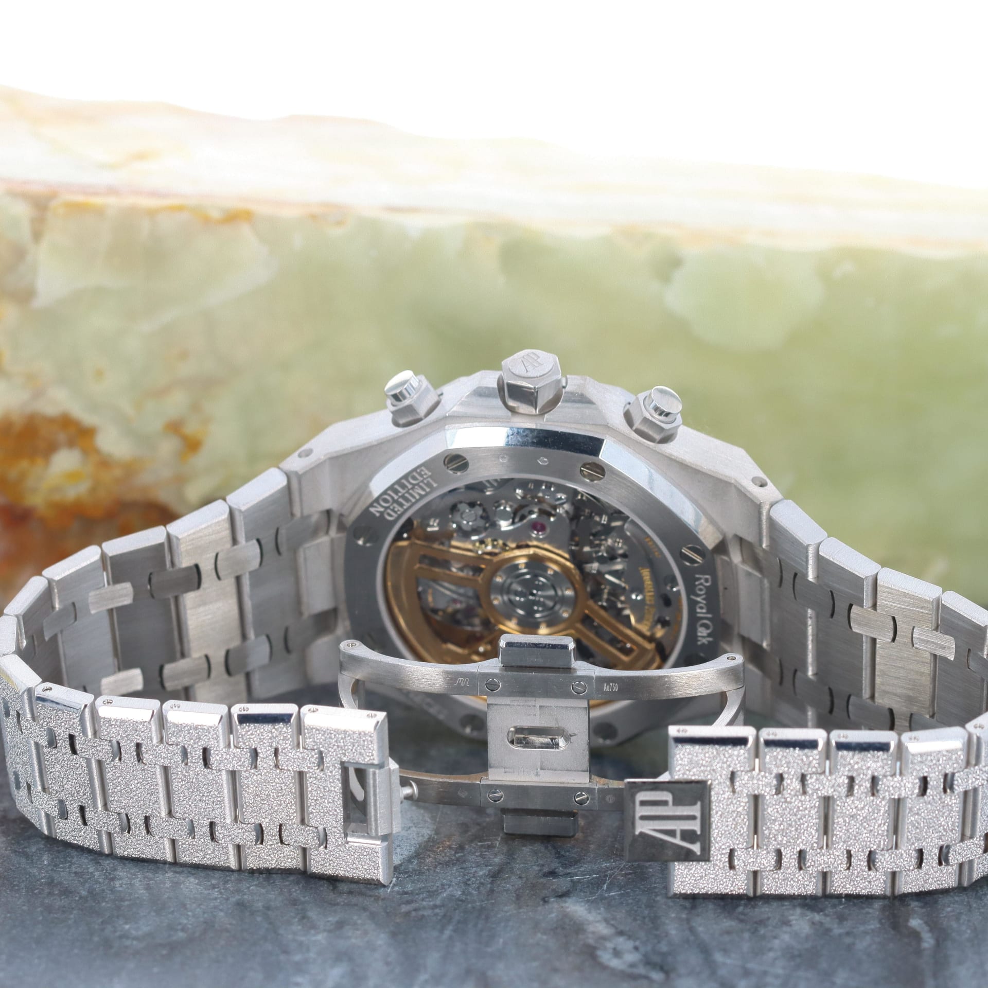 Audemars Piguet Royal Oak Chronograph 41 Frosted White Gold / Gray