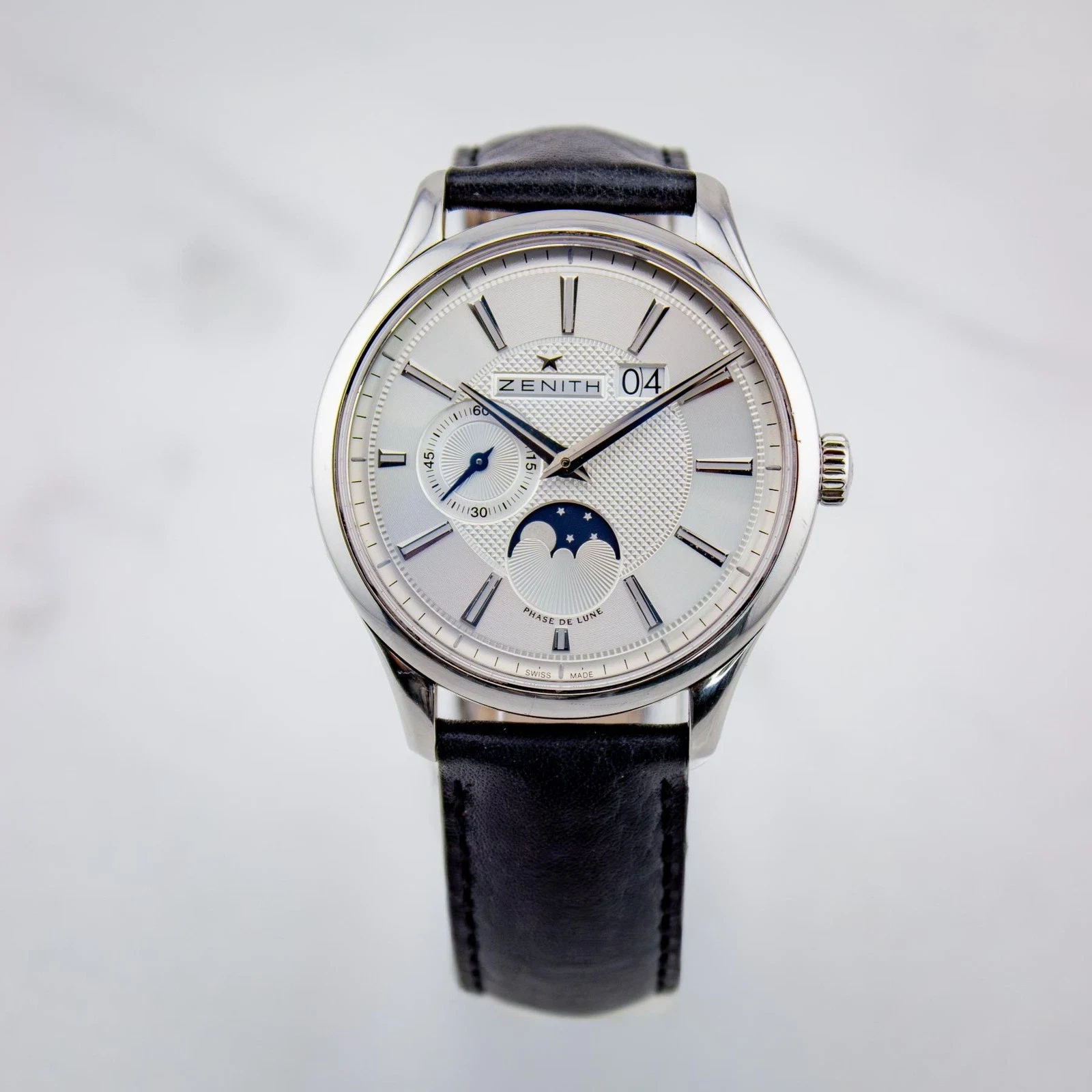 Zenith Elite Moonphase 40 Steel / Silvered with guilloche center / Strap 03.2140.691/02.C498