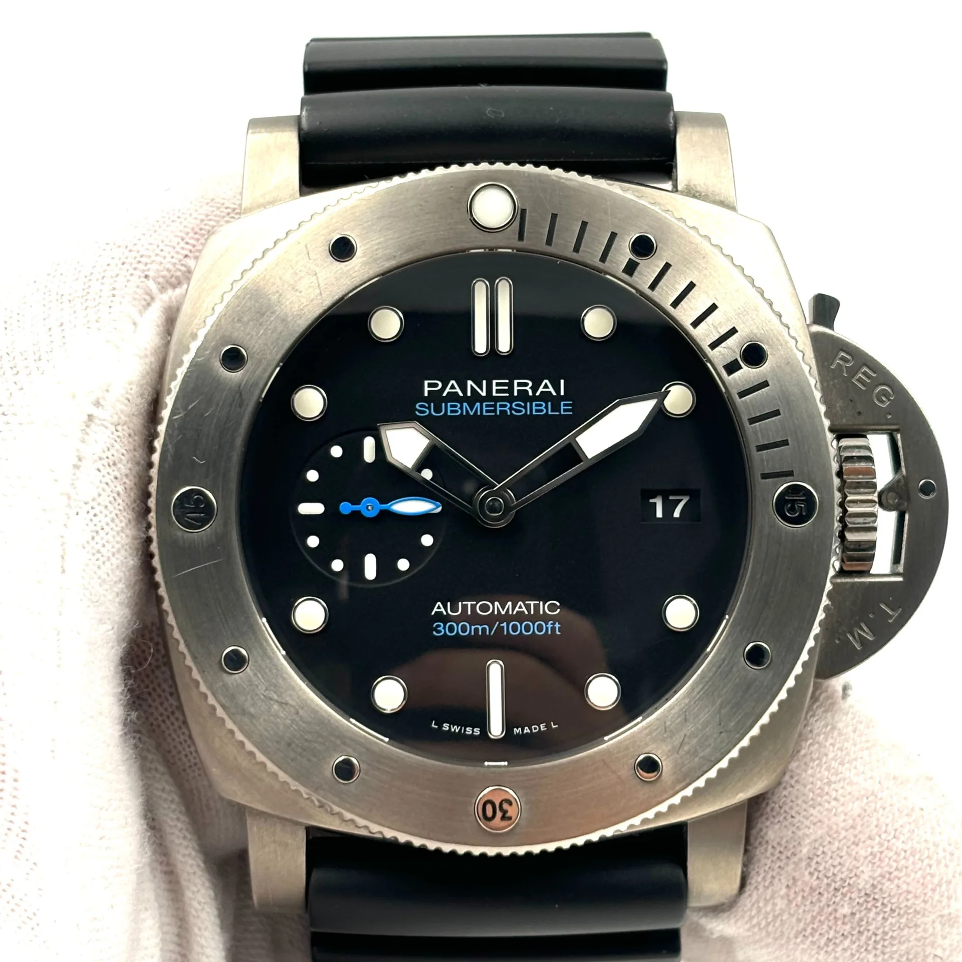 2019 Panerai Luminor Submersible 47 3 Days PAM01305