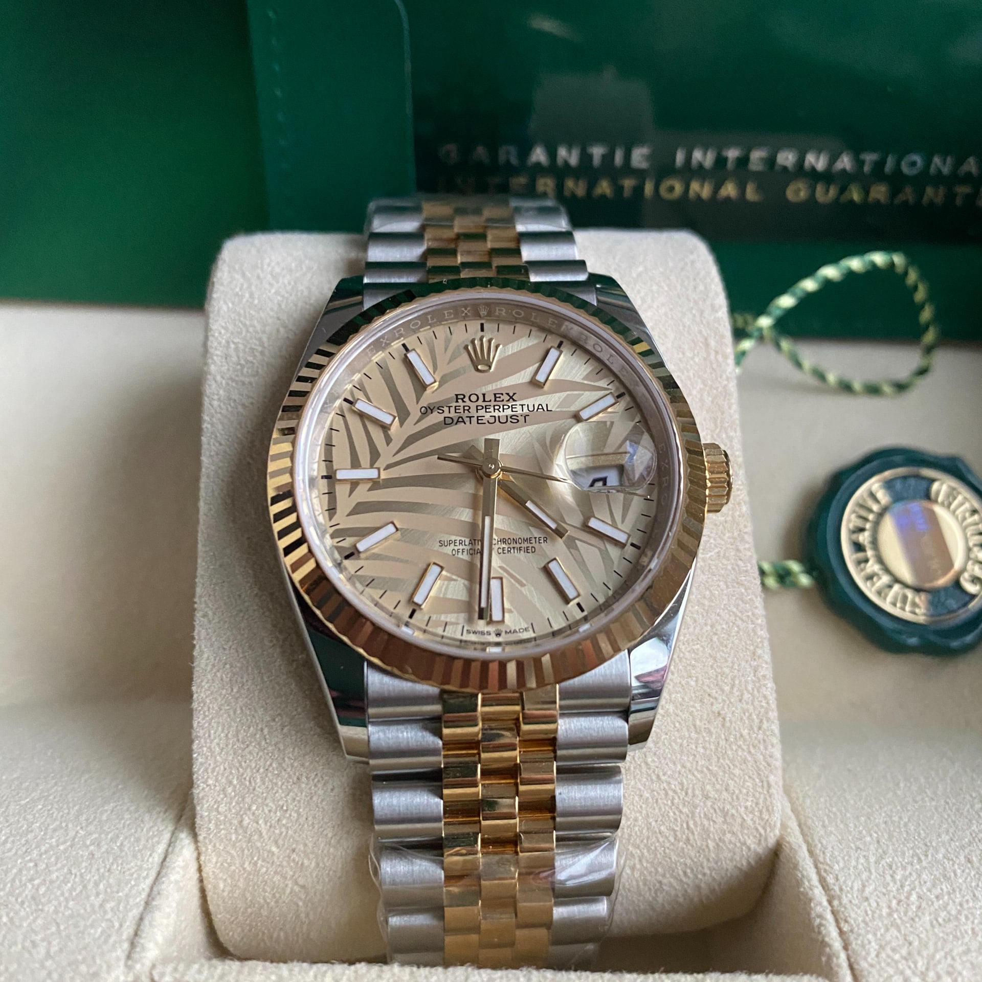 Rolex Datejust 36 Two Tone Fluted Palm Motif Jubilee 126233 0037