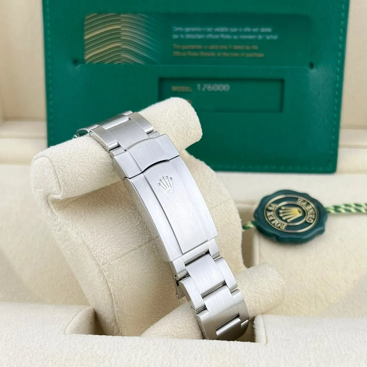 2022 Rolex Oyster Perpetual 36 Candy Pink 126000-0008 Listing Image 4